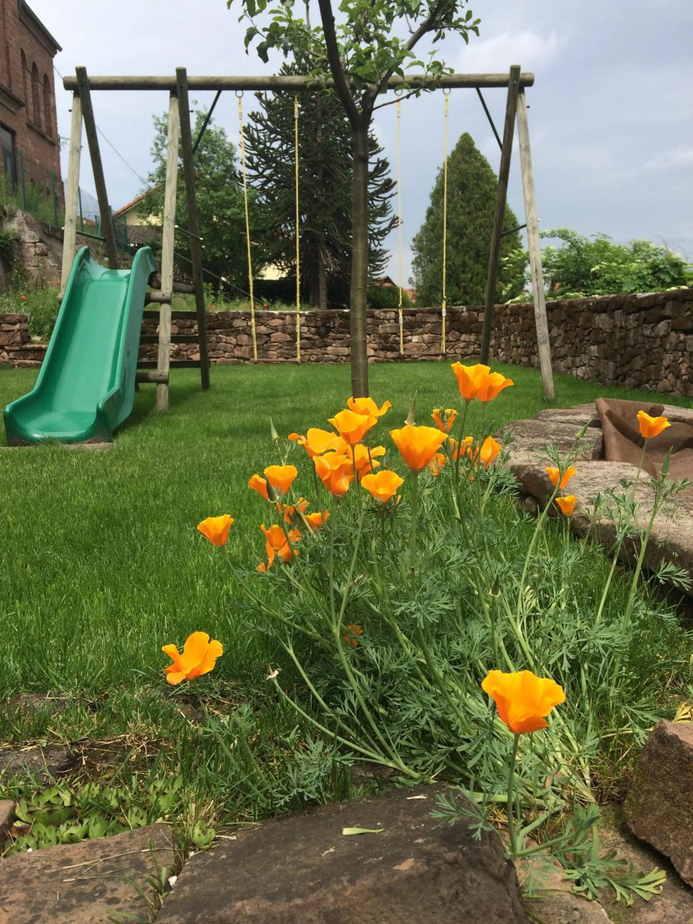 Children play ground in Gîte L'Instant Durable