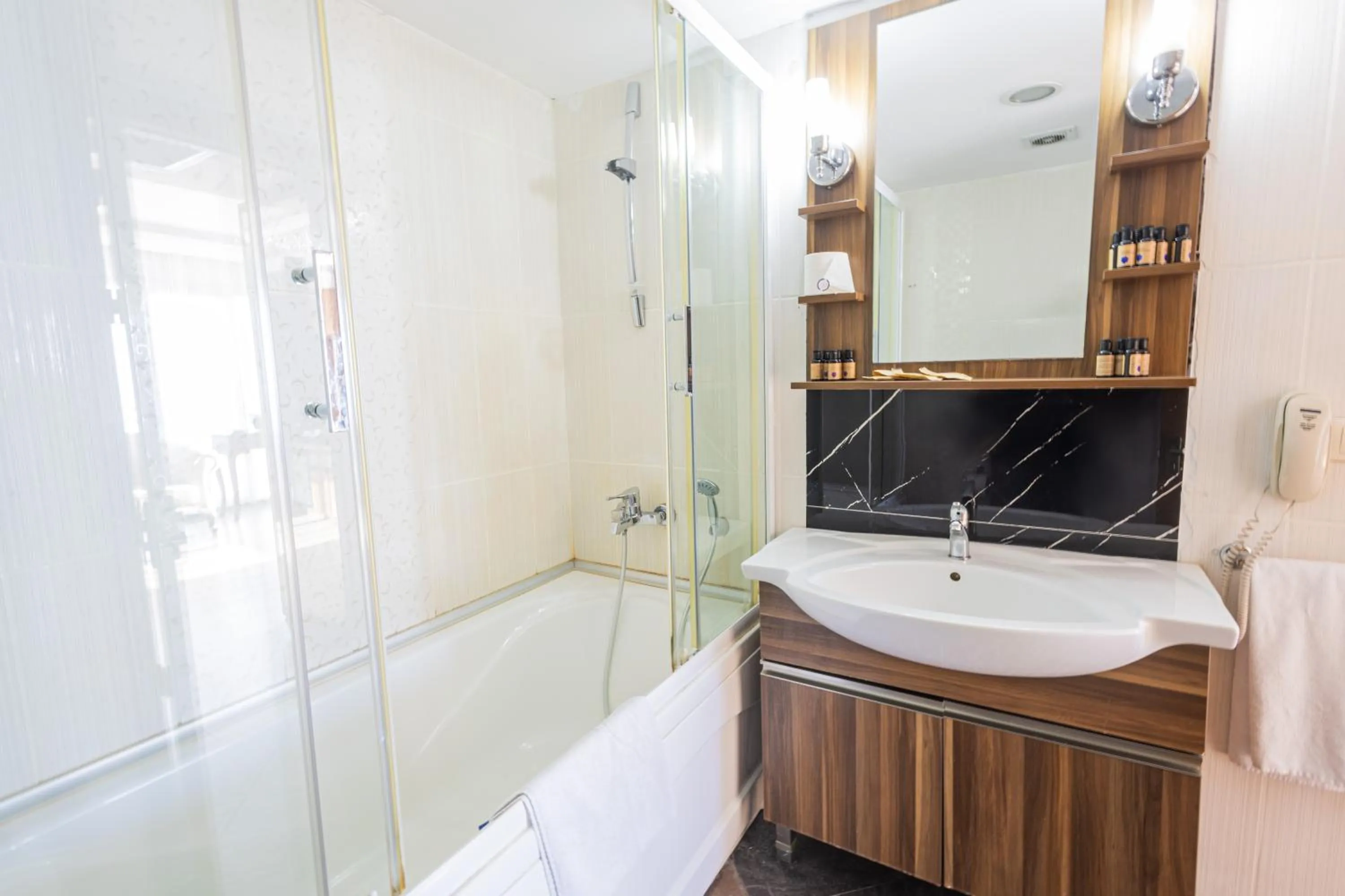 Bathroom in Anemon Kent Trabzon Otel