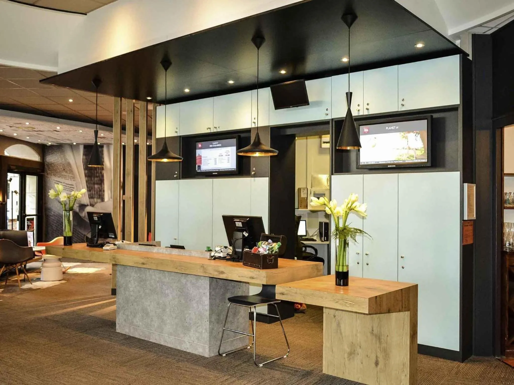 Property building in ibis Angers Centre Chateau