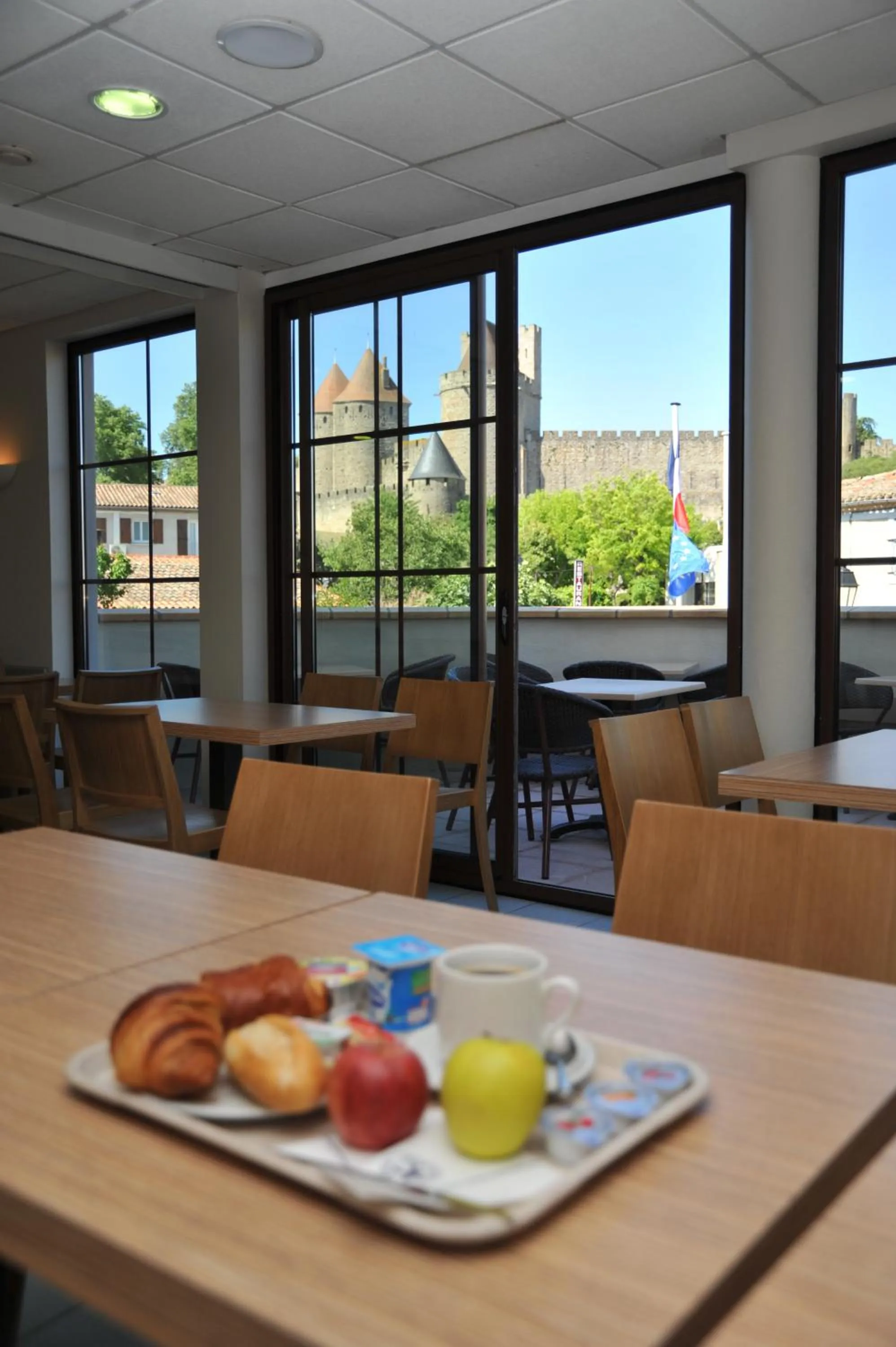 Landmark view in Hotel Espace Cite