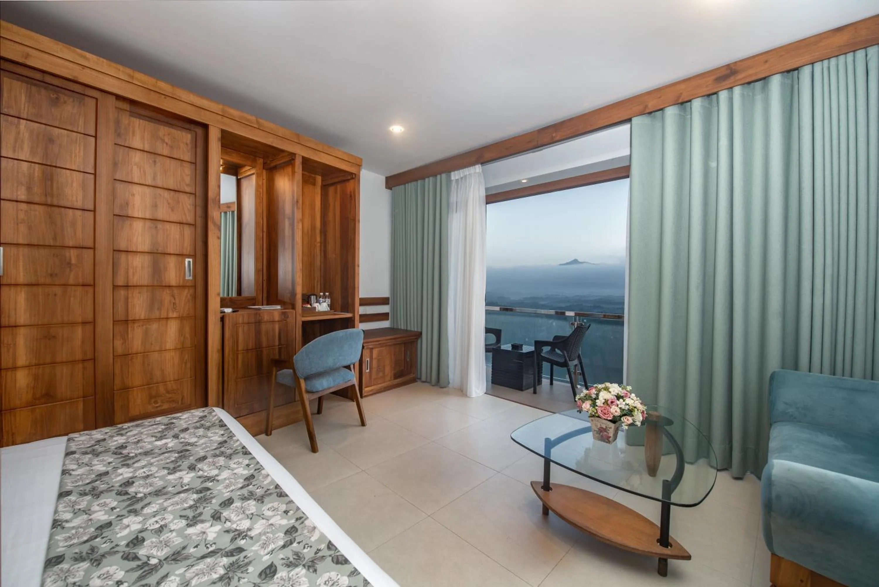 Natural landscape, Bed in Ceyloni Panorama Resort