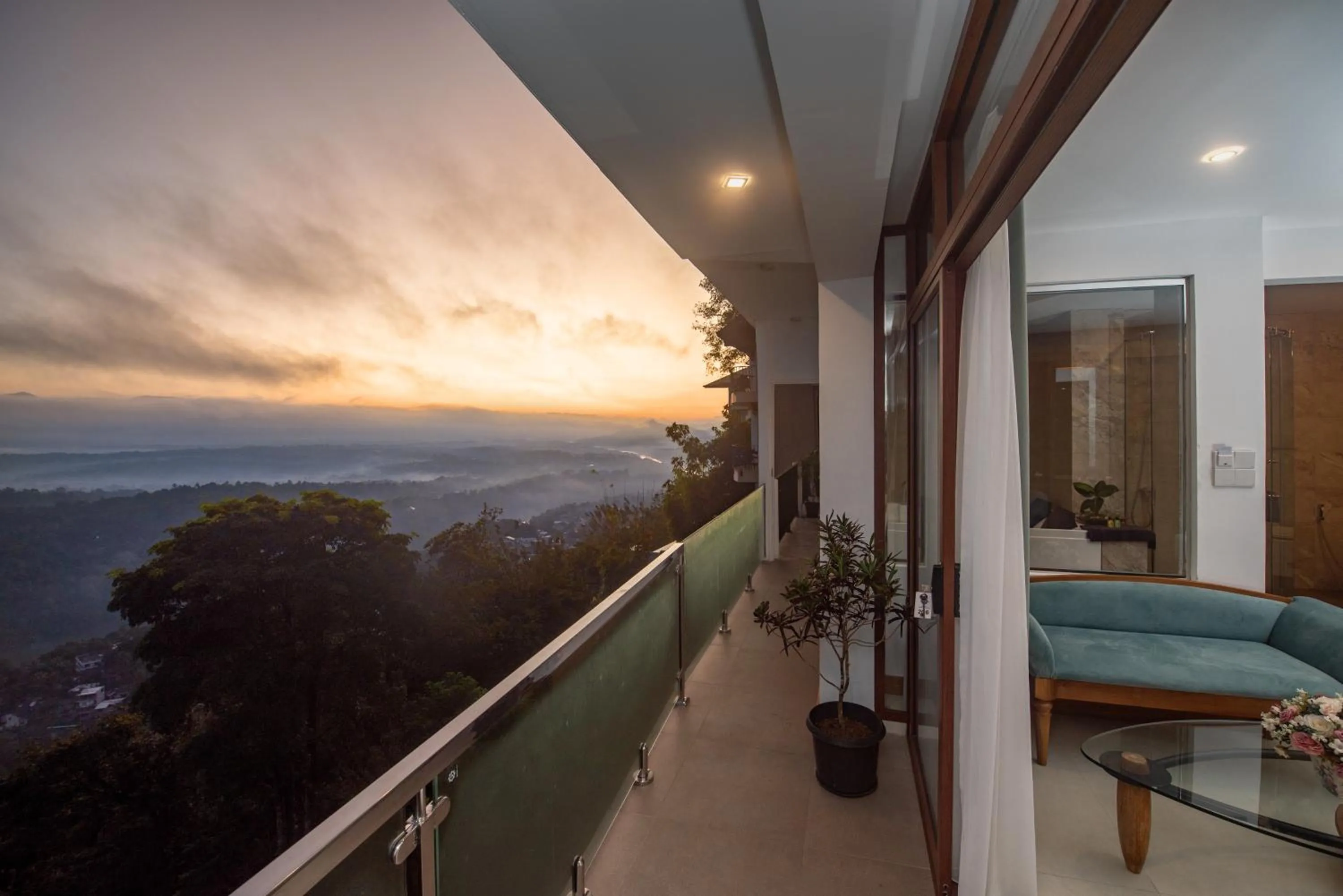 Balcony/Terrace in Ceyloni Panorama Resort