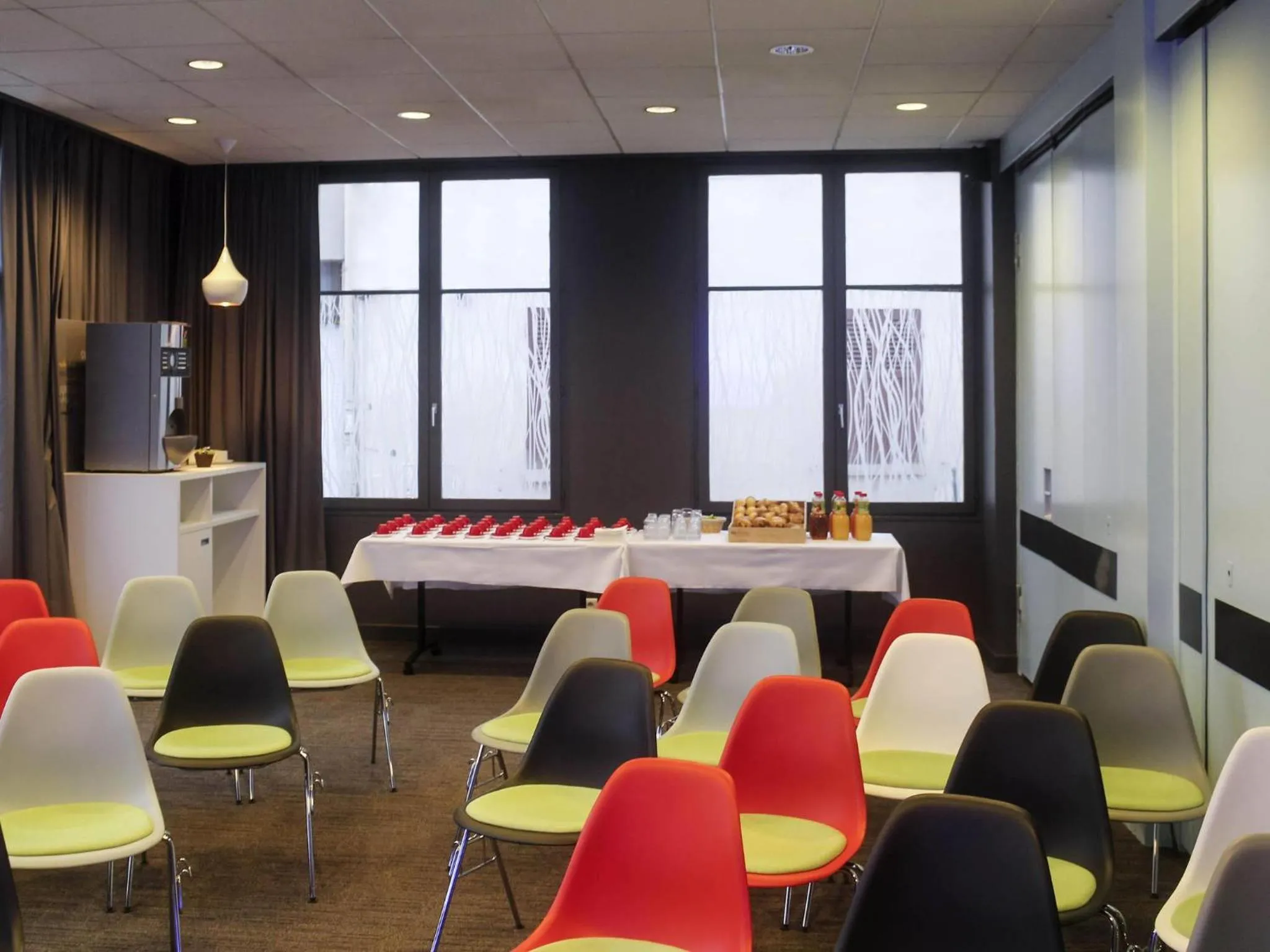 Meeting/conference room in ibis Montargis