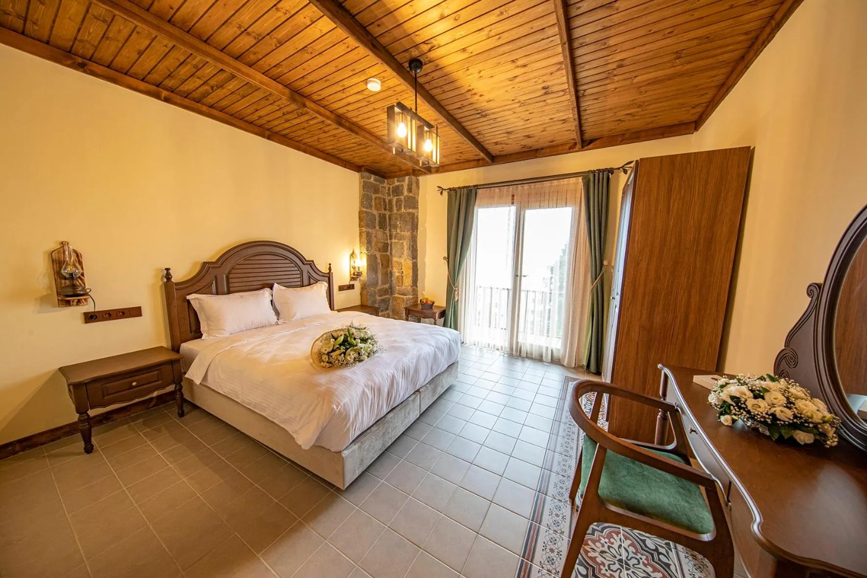 Bed in Foleya Mountain Resort Hotel & Villas