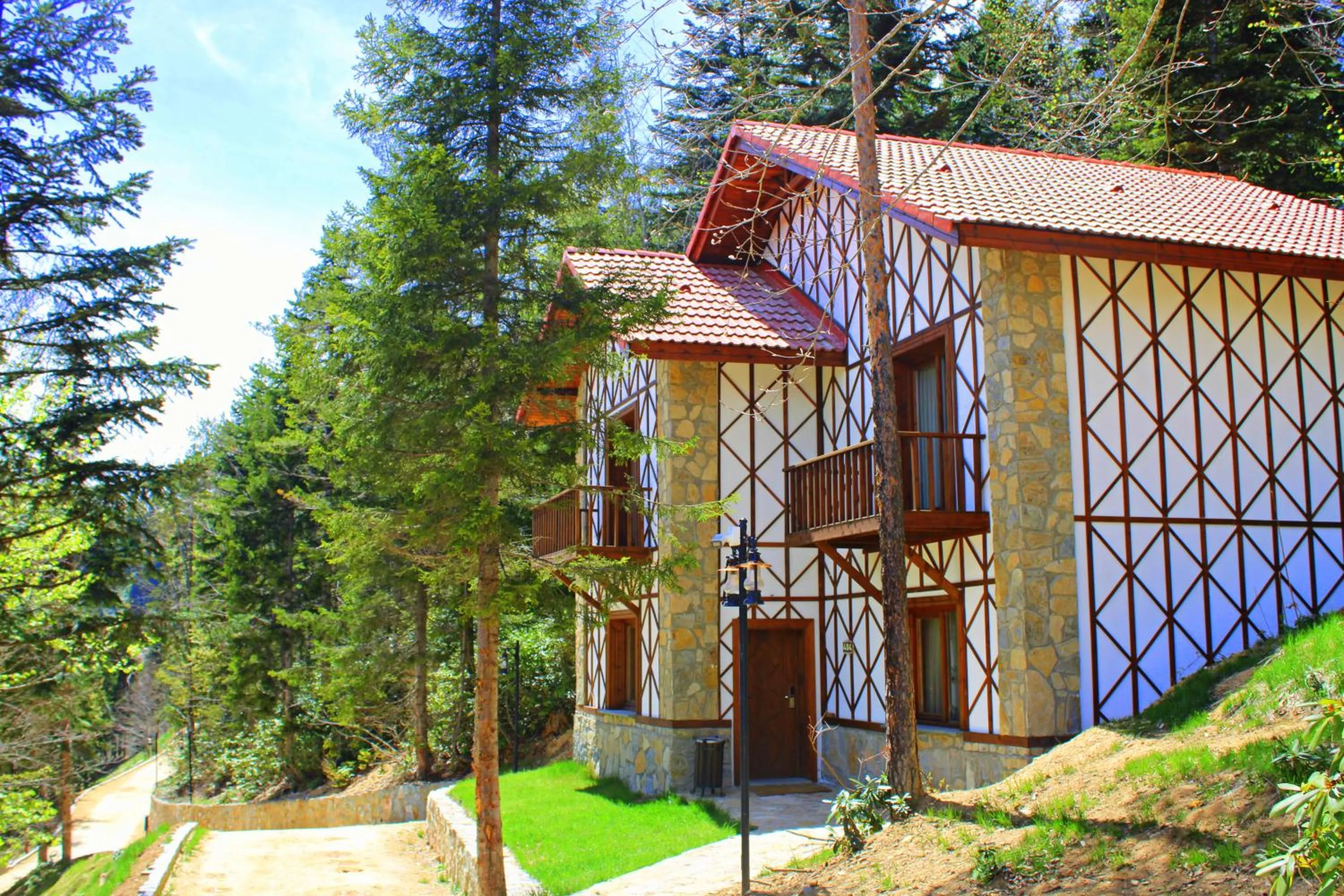 Property building in Foleya Mountain Resort Hotel & Villas