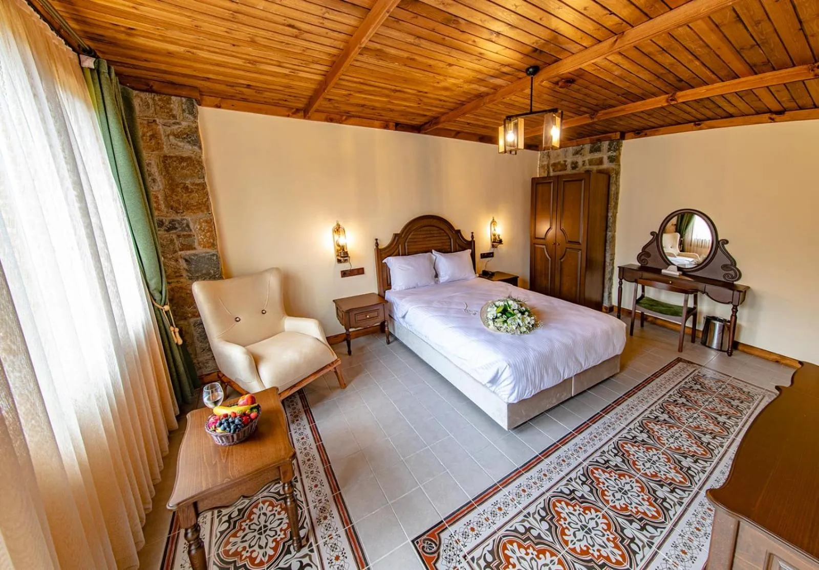 Photo of the whole room, Bed in Foleya Mountain Resort Hotel & Villas