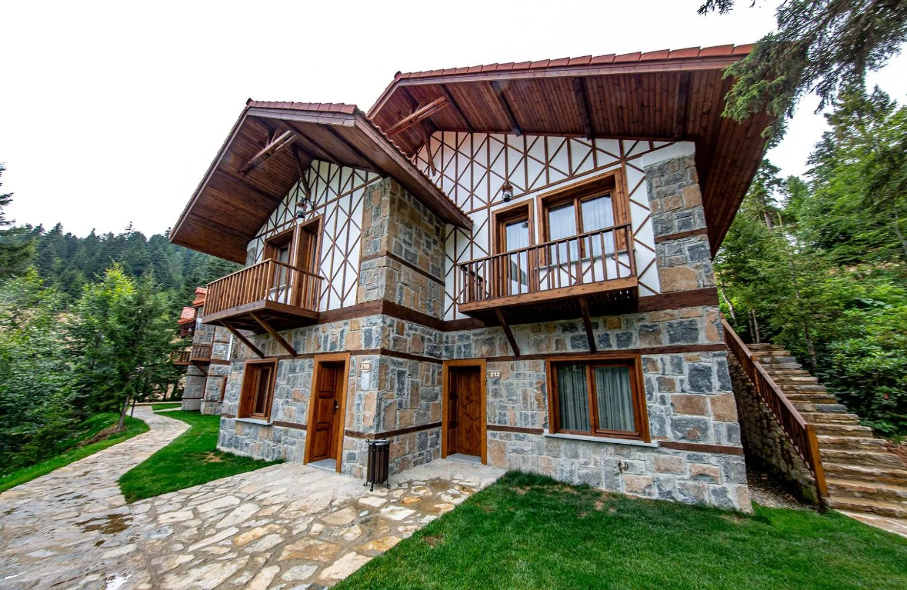 Property building in Foleya Mountain Resort Hotel & Villas