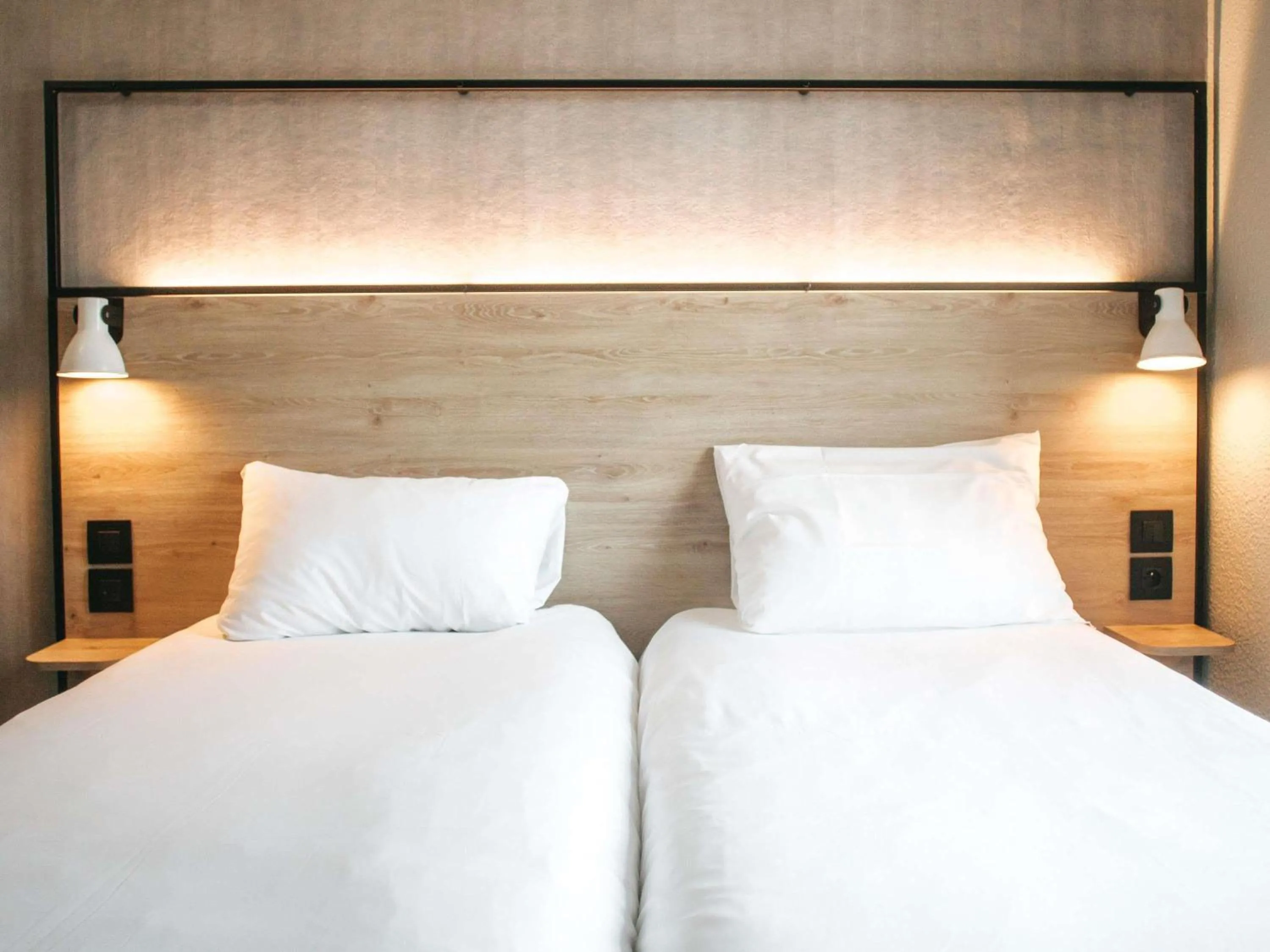 Bedroom, Bed in ibis Limoges Centre