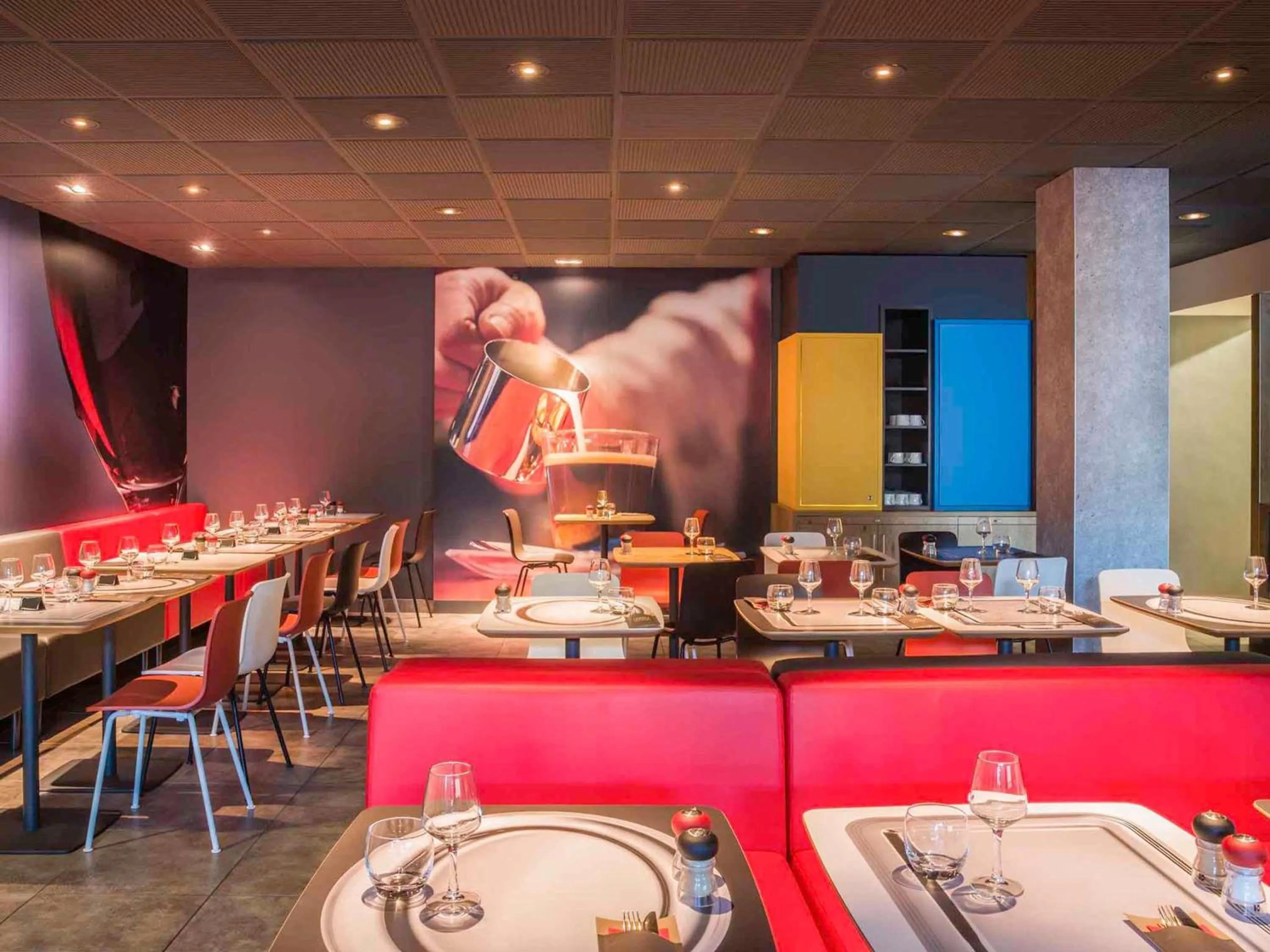 Restaurant/places to eat in ibis Nantes Centre Gare Sud