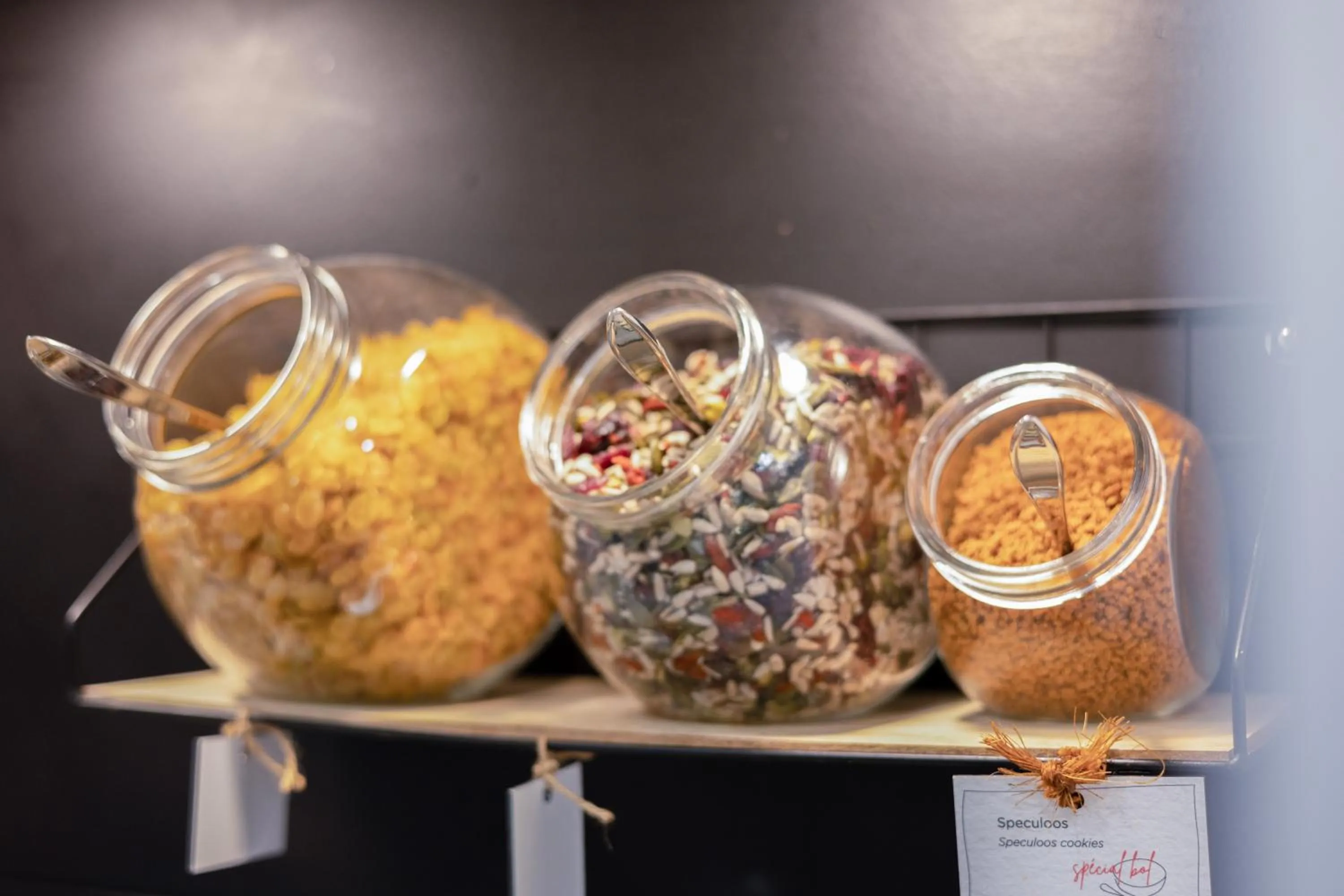 Restaurant/places to eat in ibis Styles La Rochelle Centre Vieux Port