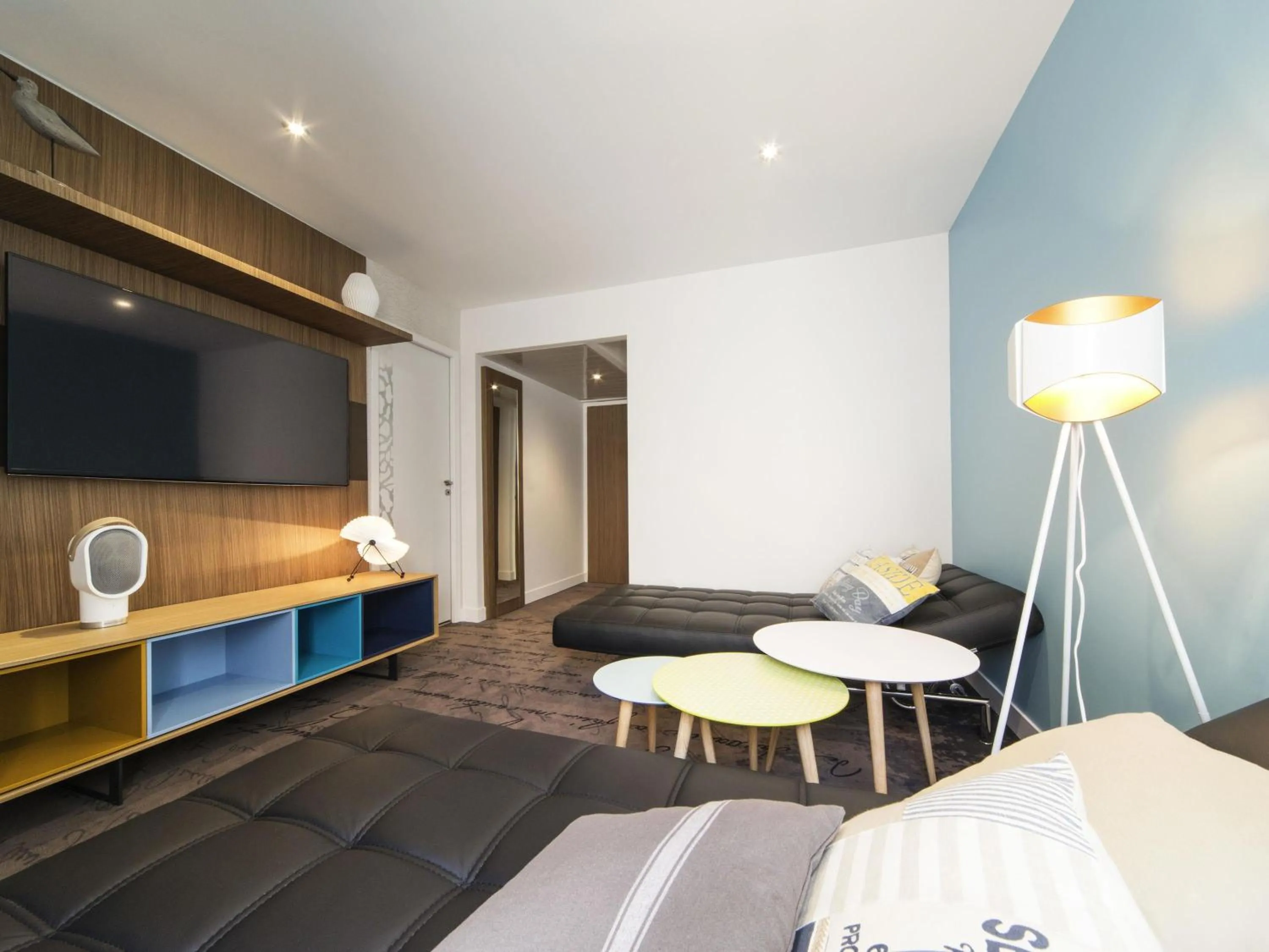 Photo of the whole room, Bed in ibis Styles La Rochelle Centre Vieux Port