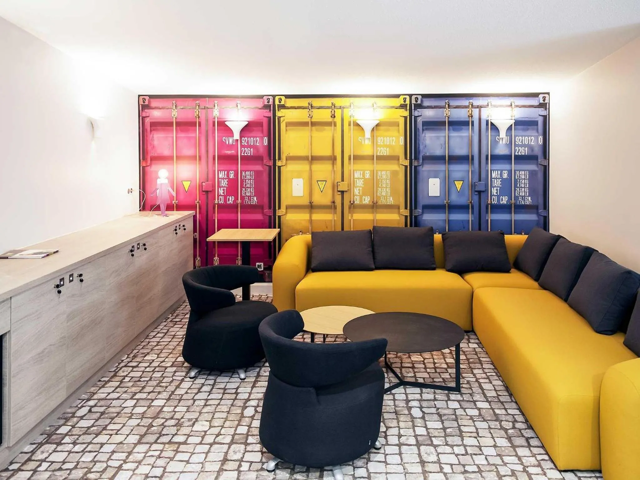 Meeting/conference room in ibis Styles La Rochelle Centre Vieux Port