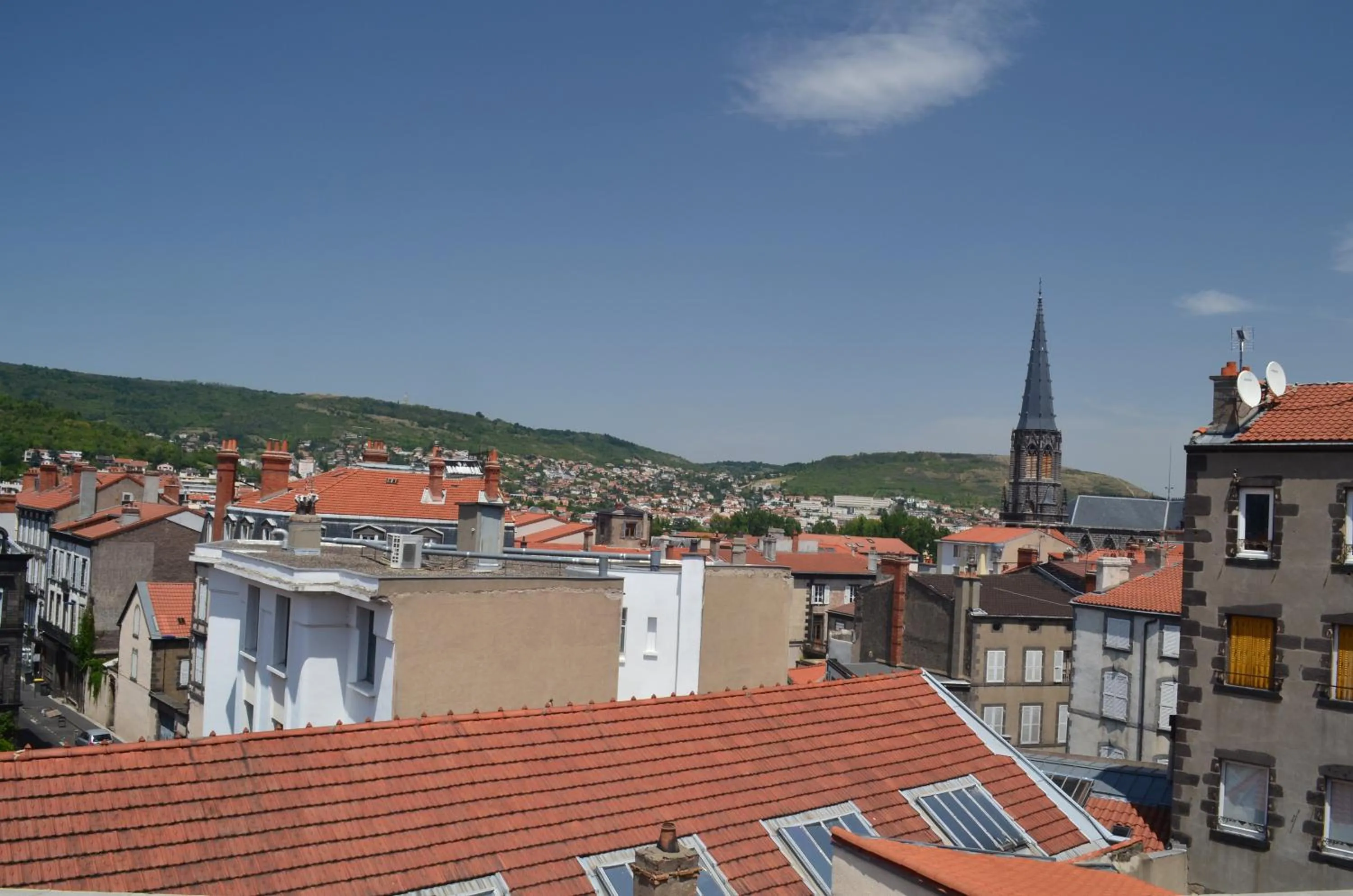 City view in The Originals City Hotel Artyster Clermont Ferrand