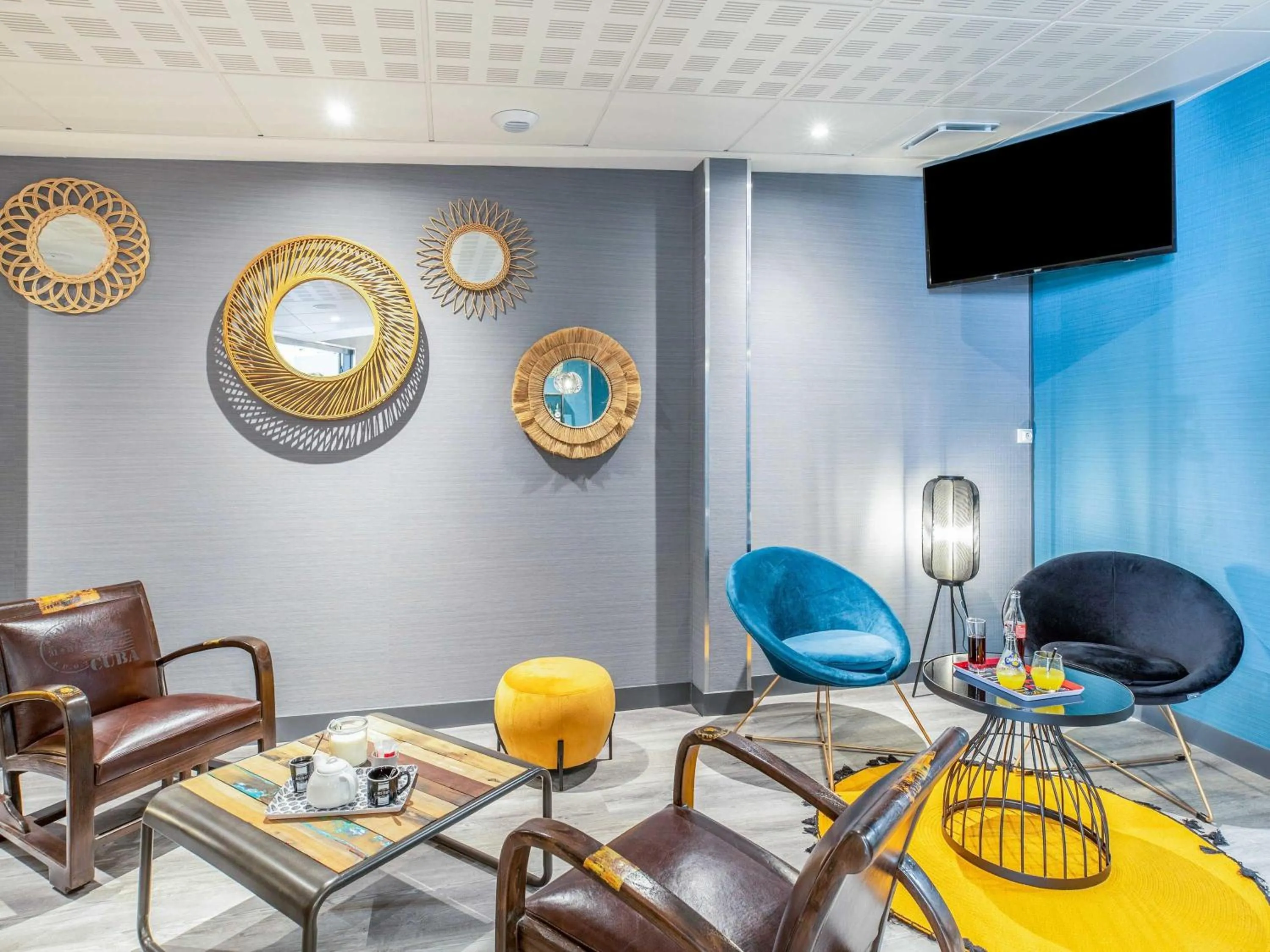 Property building in ibis Blois Centre Château