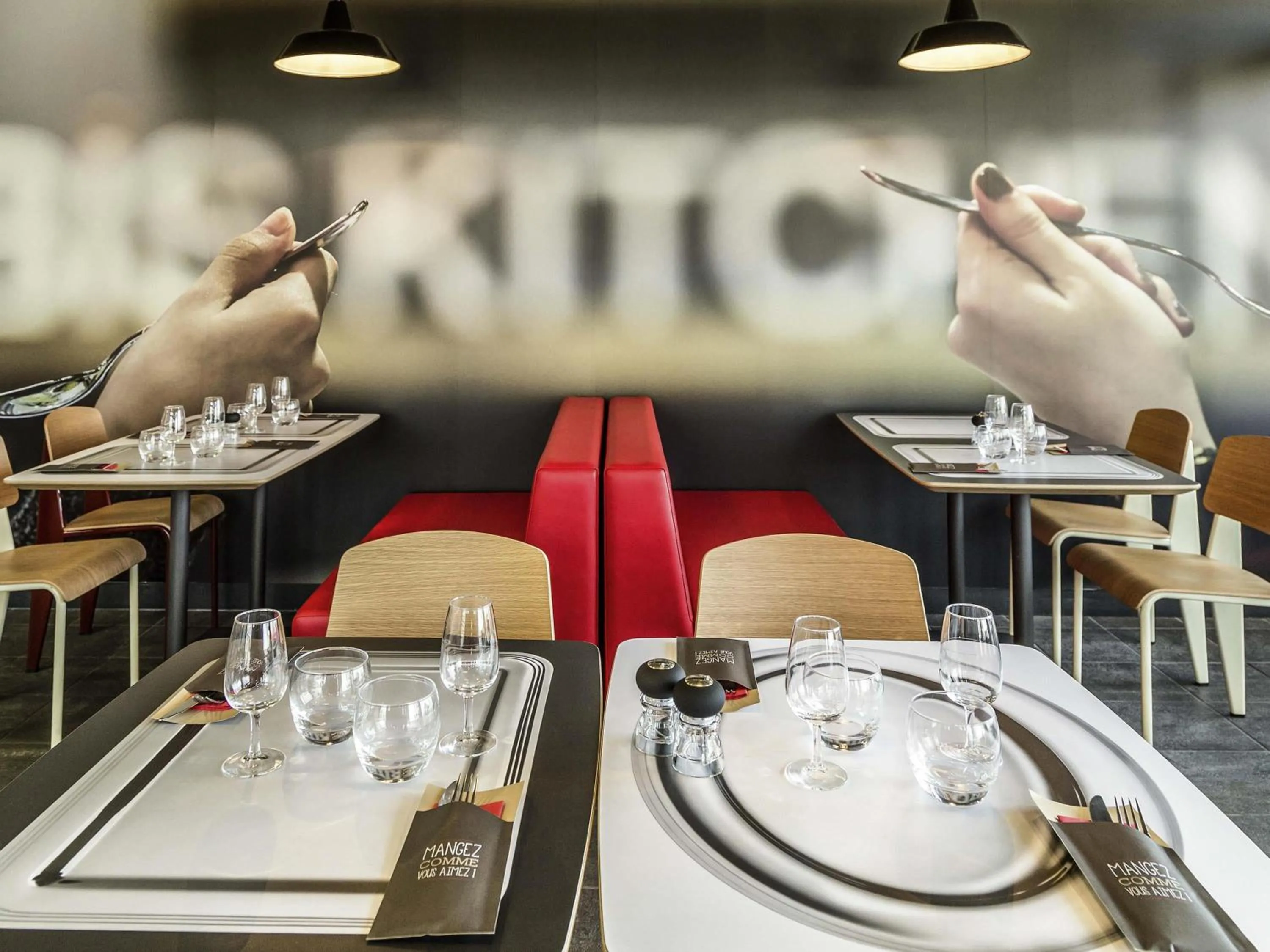 Restaurant/places to eat in ibis Thonon Centre