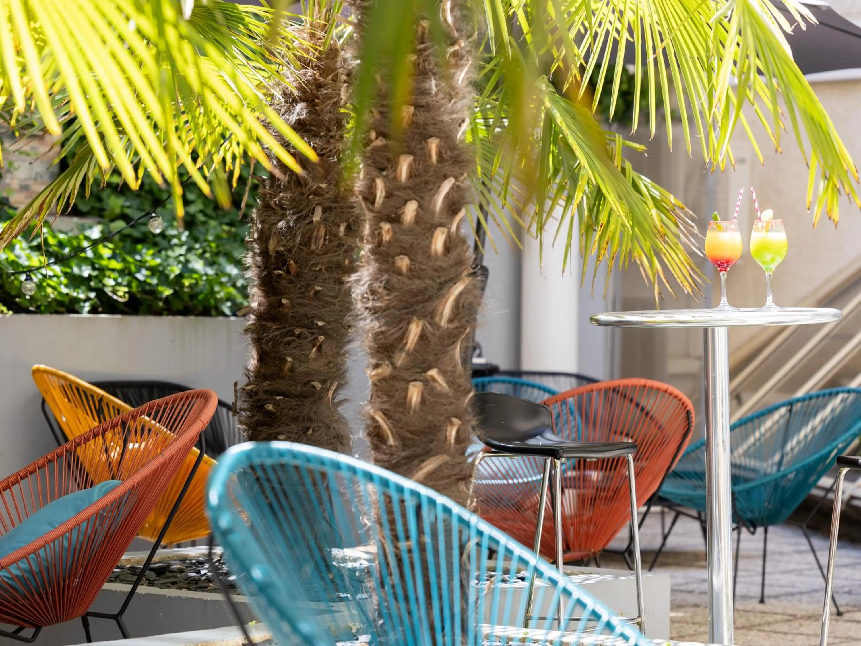 Garden in ibis Paris Alesia Montparnasse