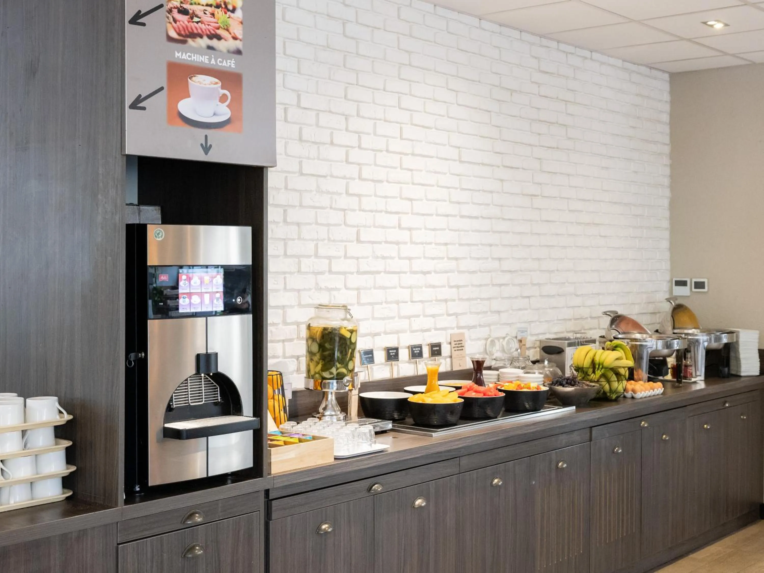 Breakfast in ibis Paris Alesia Montparnasse