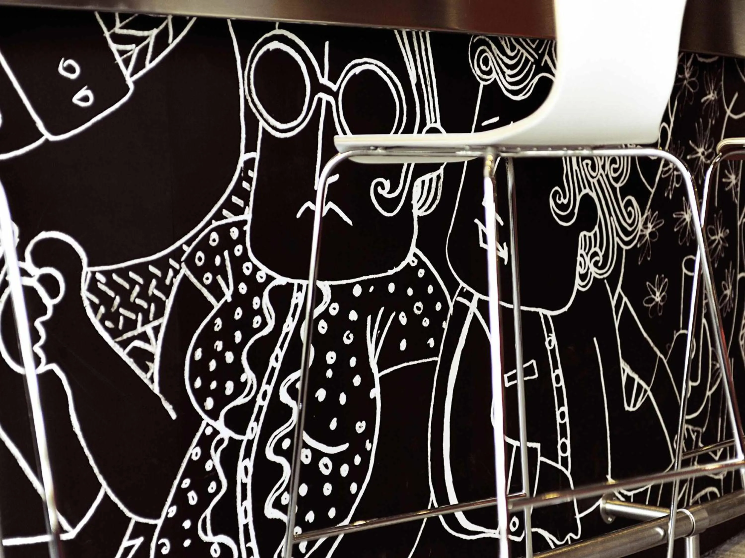 Lounge or bar in ibis Château de Fontainebleau