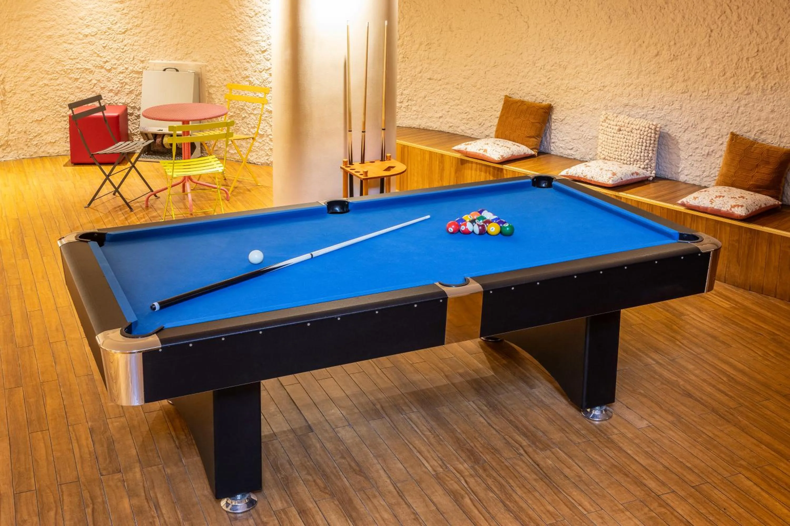 Billiard in ibis Paris La Villette Cité des Sciences 19ème