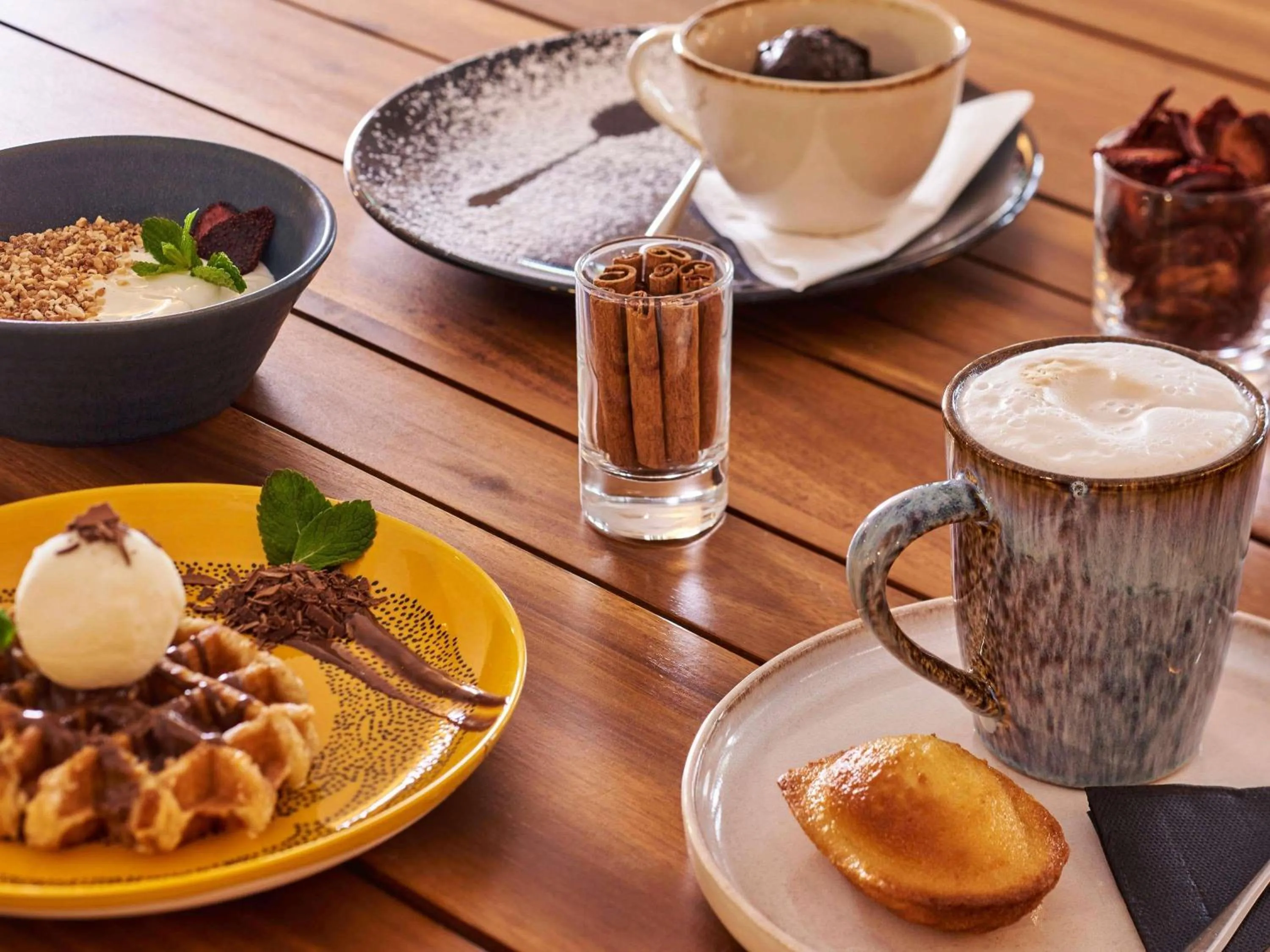 Lounge or bar in ibis Paris La Villette Cité des Sciences 19ème