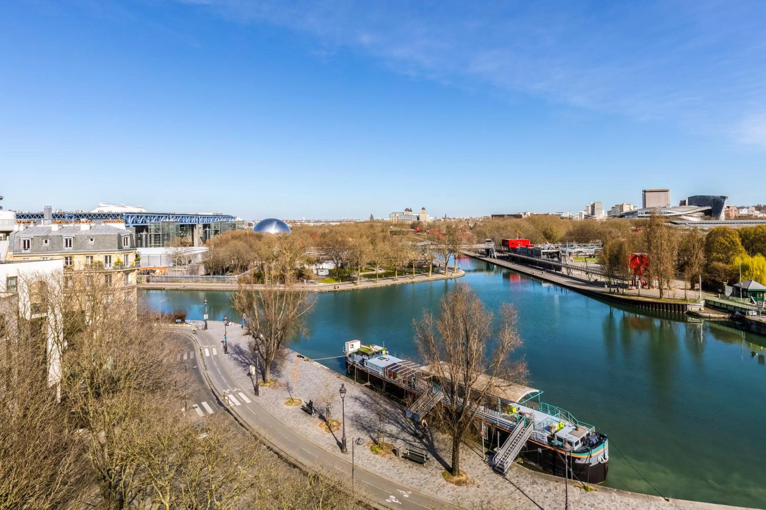 Property building in ibis Paris La Villette Cité des Sciences 19ème