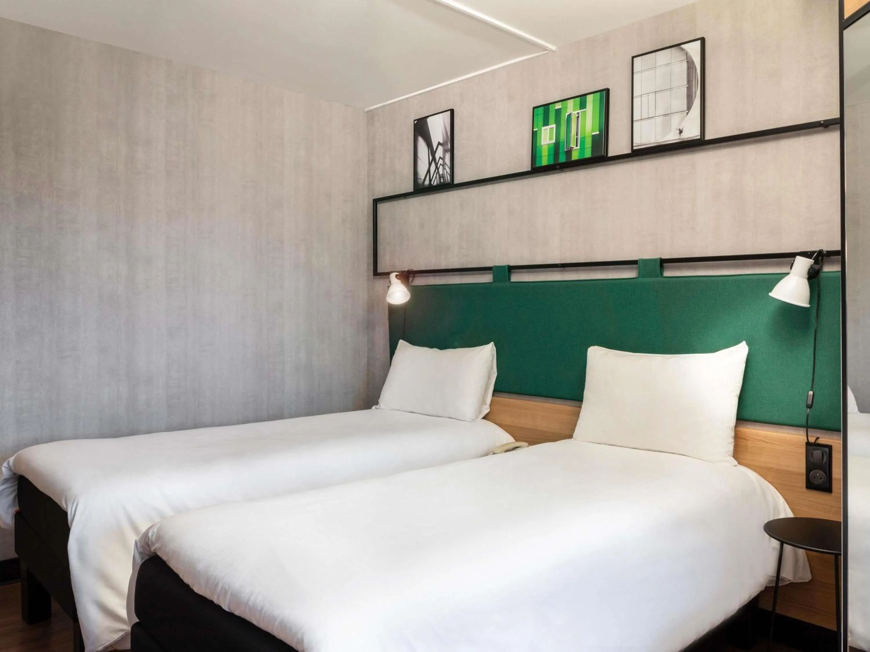 Bedroom, Bed in ibis Paris CDG Airport