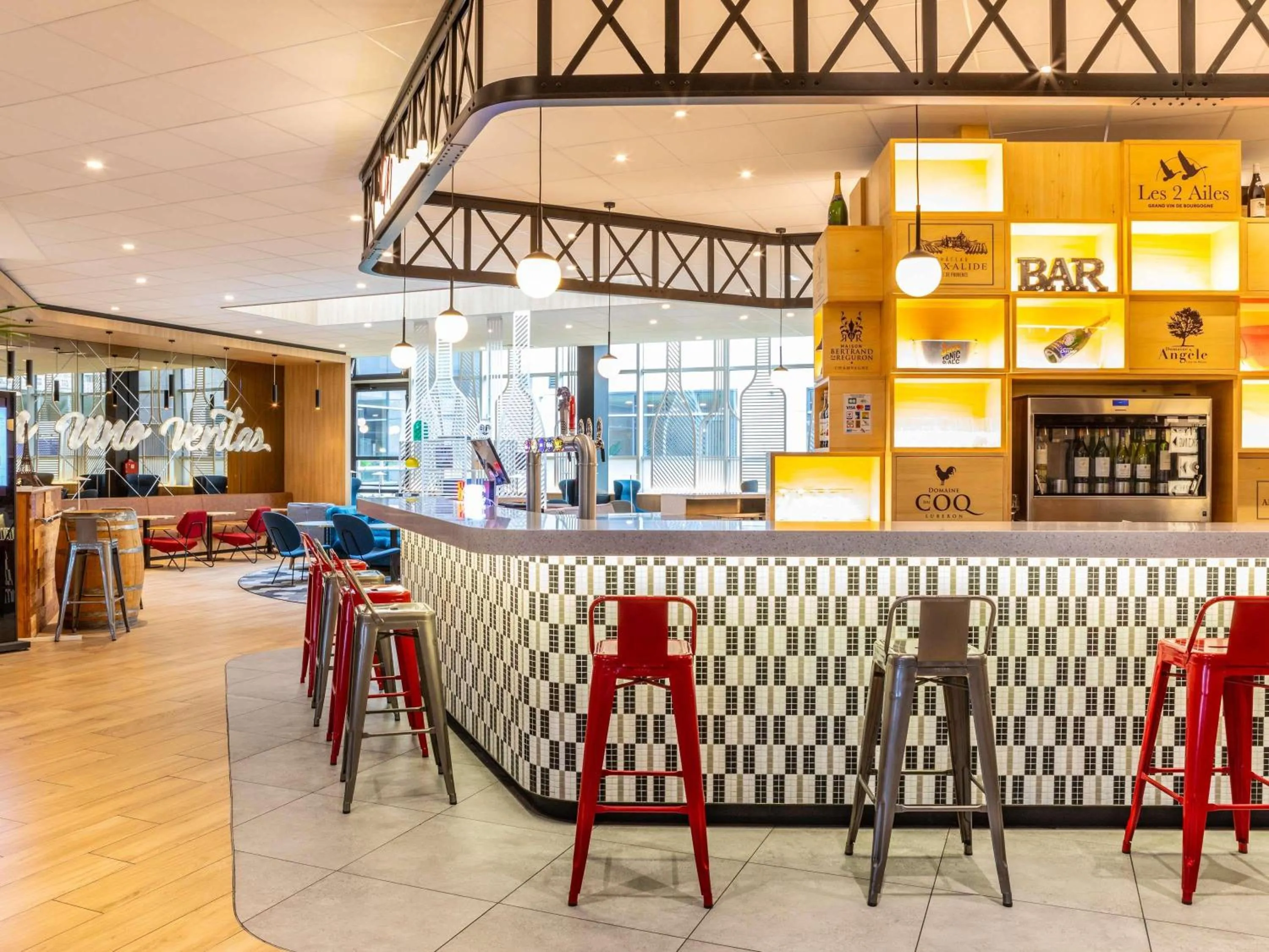 Property building in ibis Paris CDG Airport