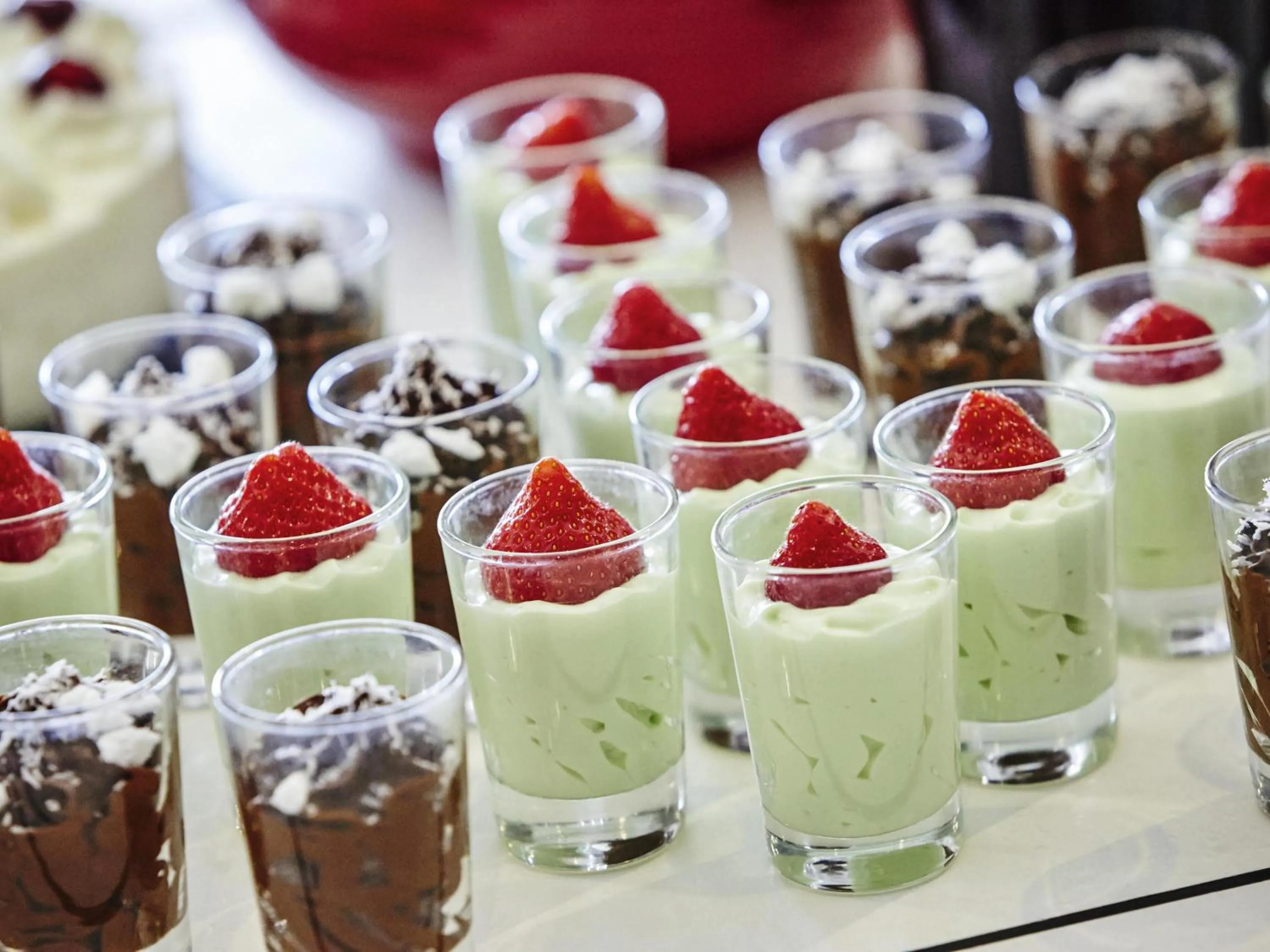 Restaurant/places to eat in ibis Paris CDG Airport