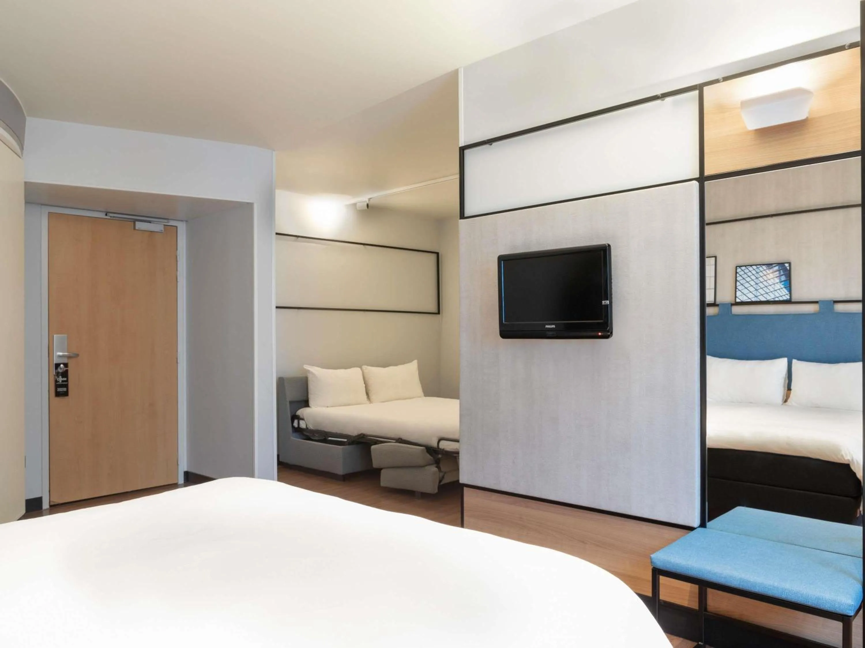 Bedroom, Bed in ibis Paris CDG Airport