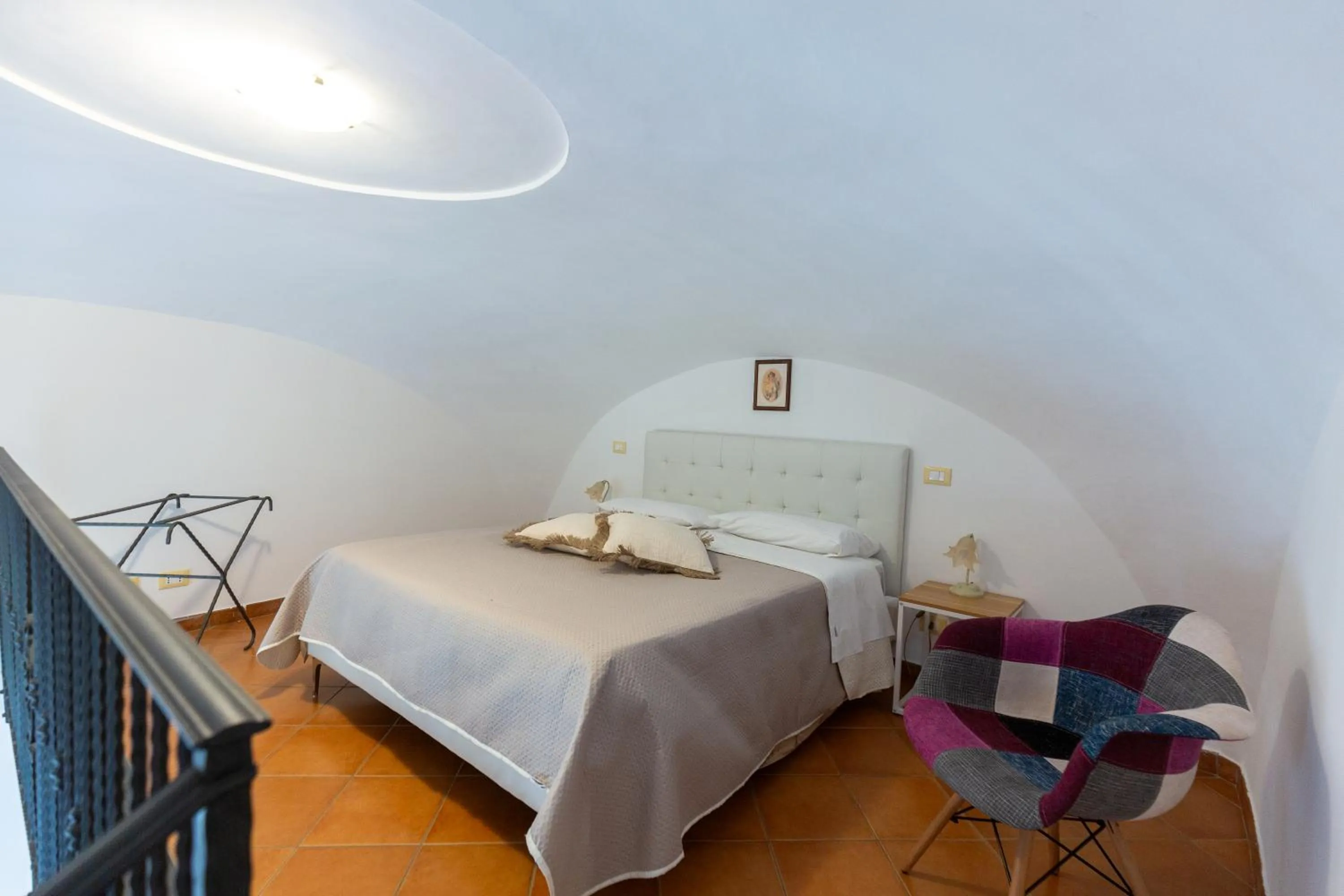 Bedroom, Bed in Flowers apartments & rooms