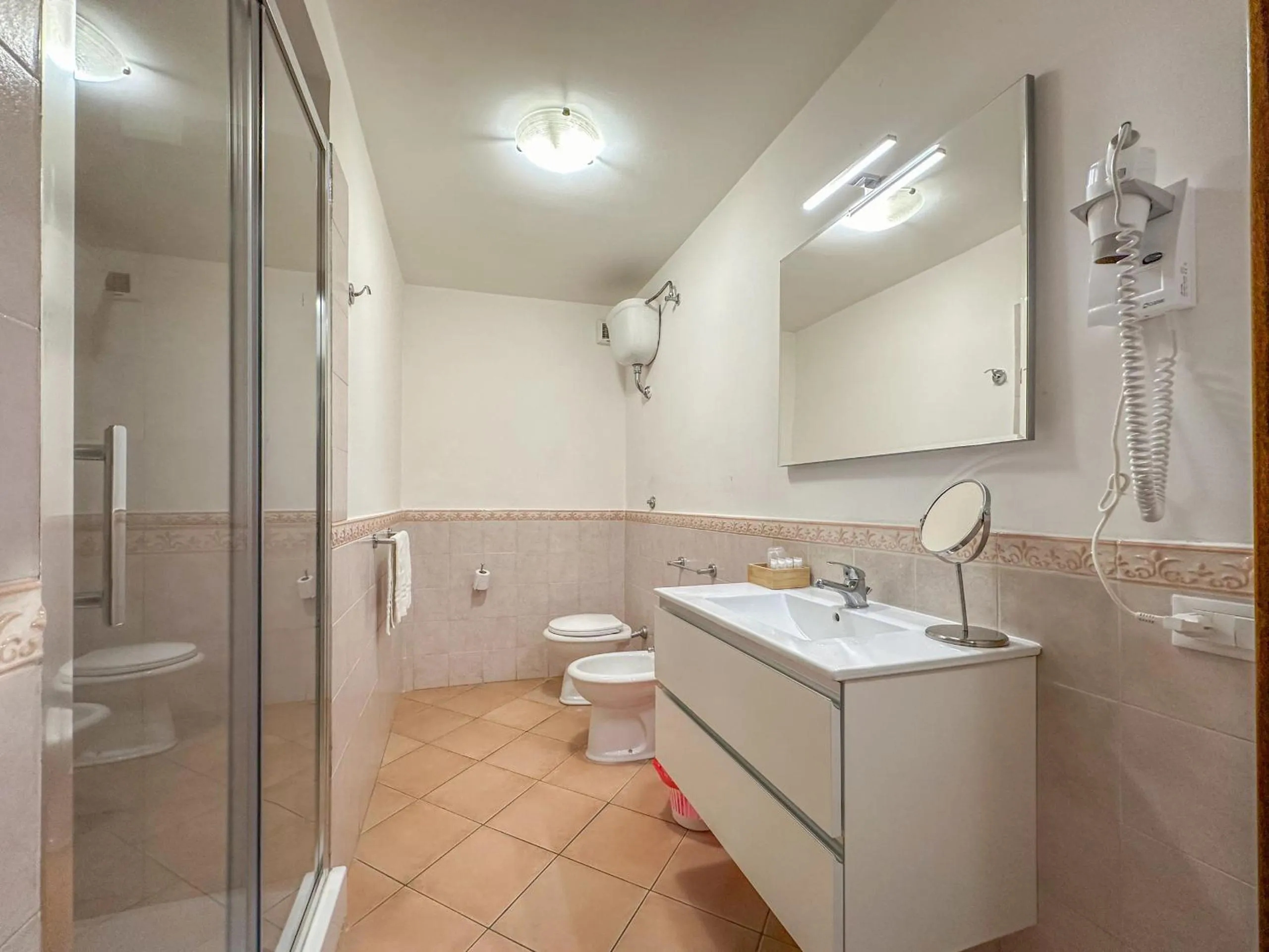 Flowers apartments & rooms