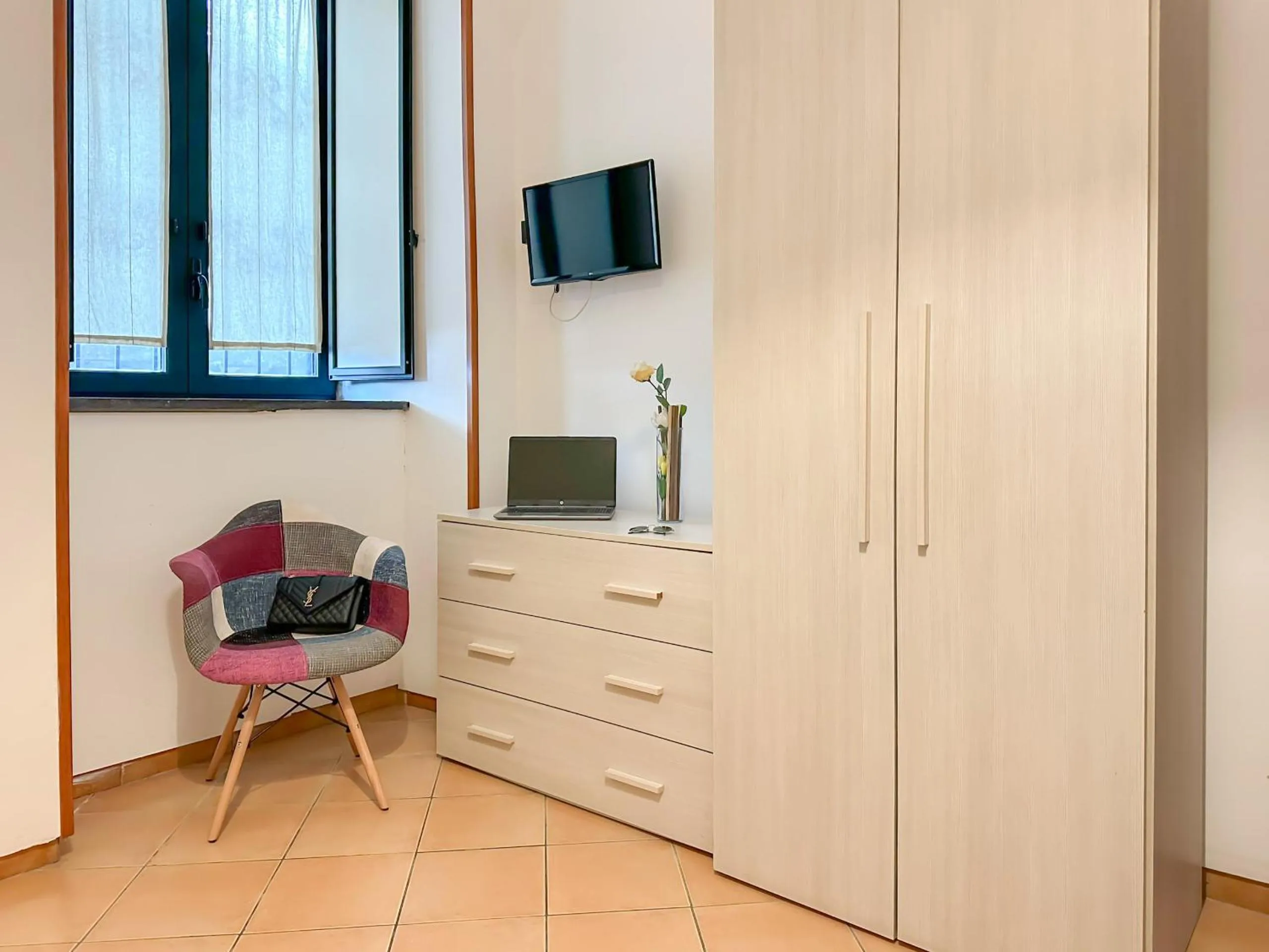 Flowers apartments & rooms