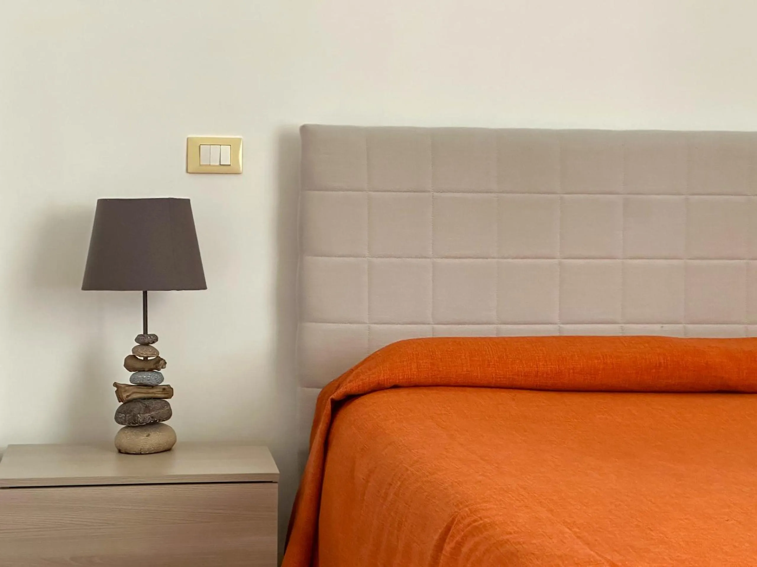 Bed in Flowers apartments & rooms