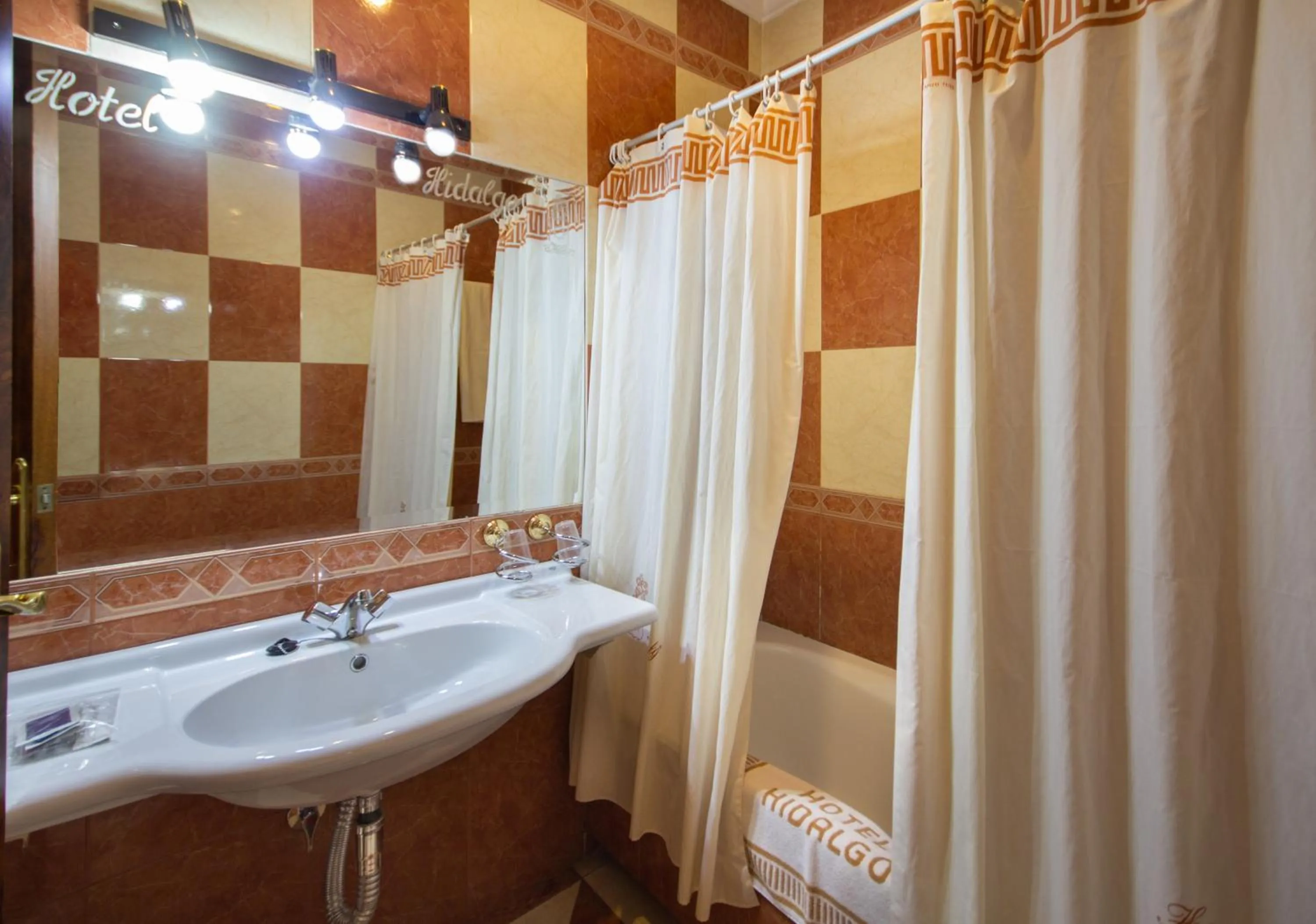 Bathroom in Hotel Hidalgo