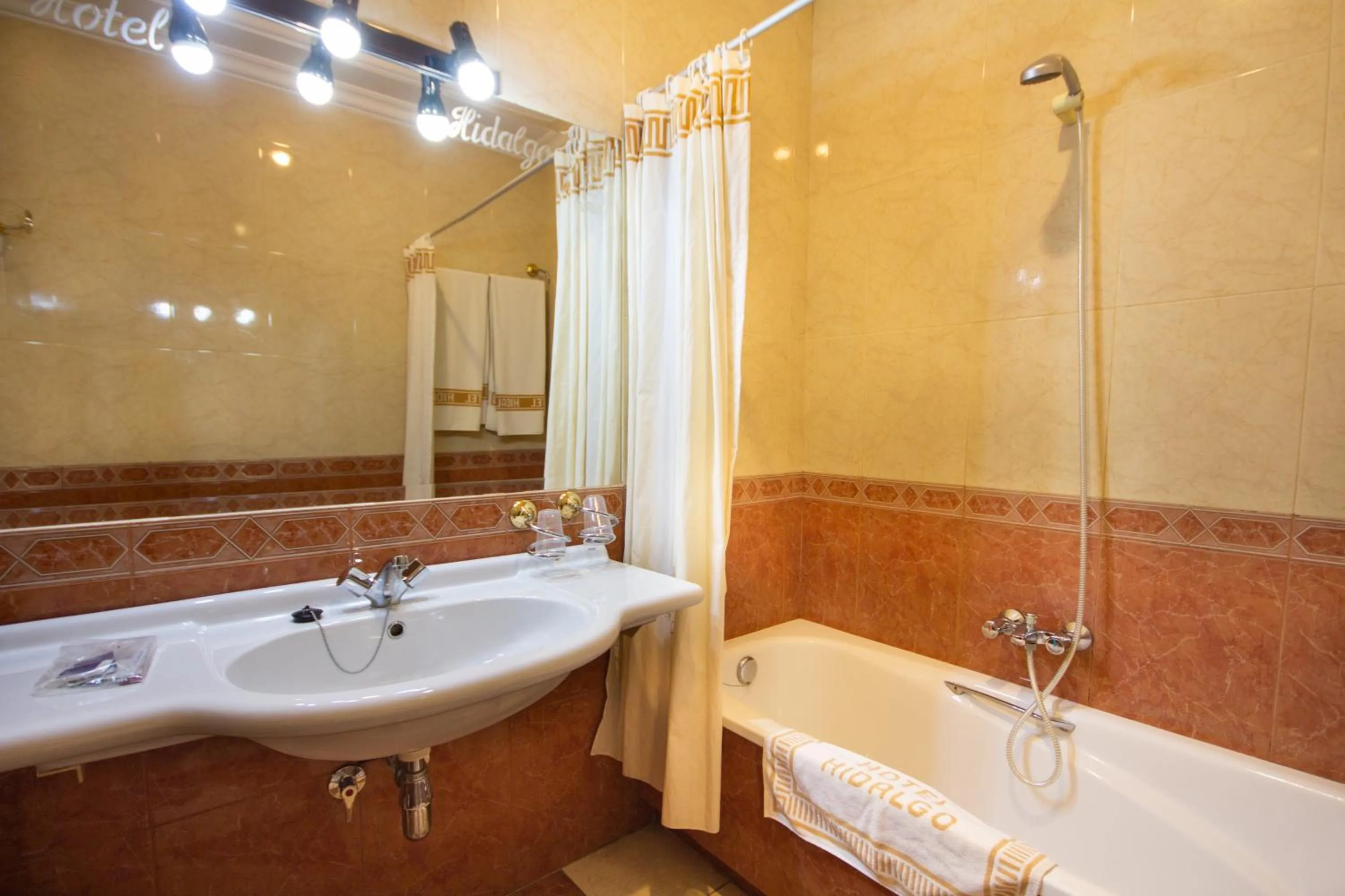 Bathroom in Hotel Hidalgo
