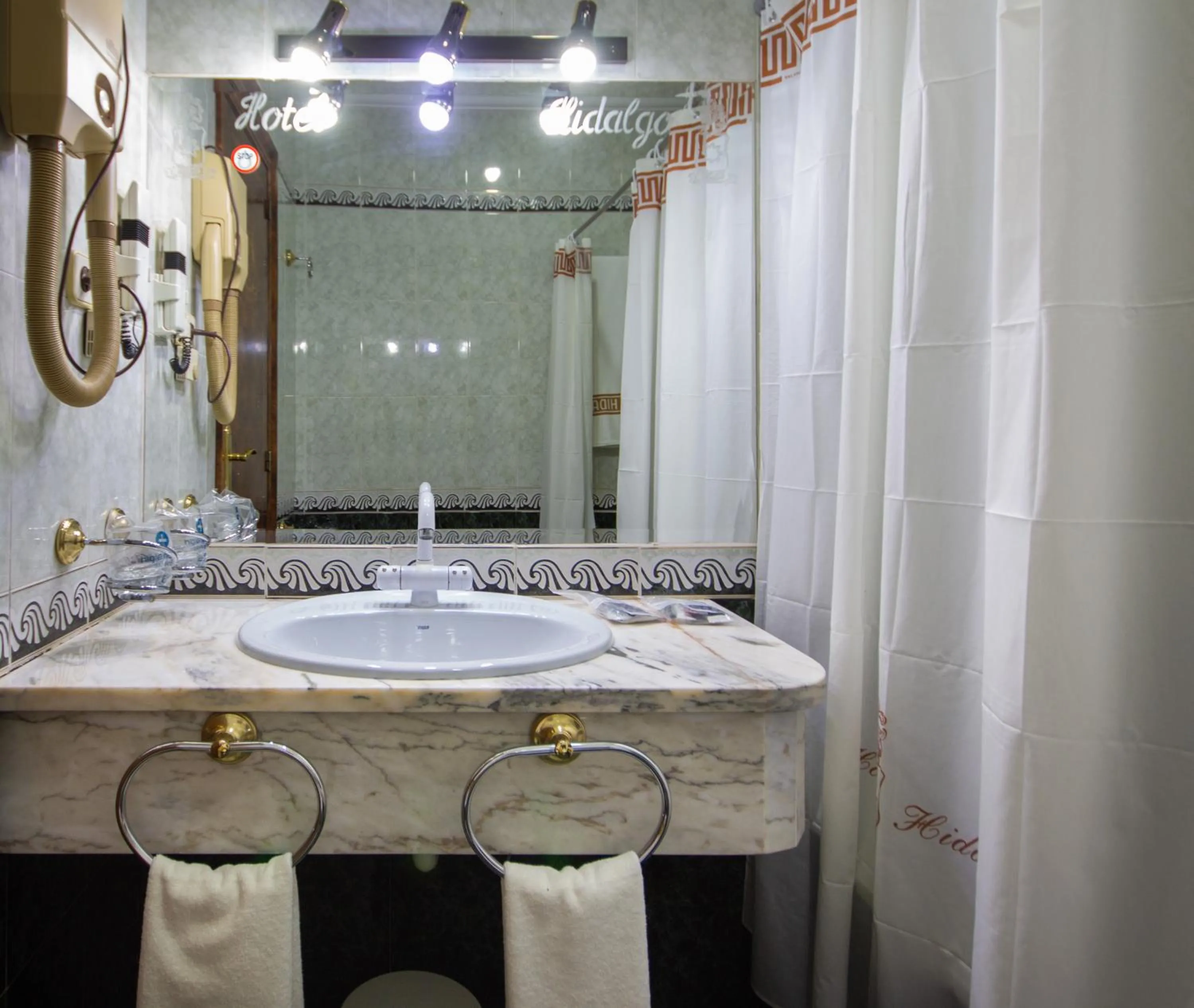 Bathroom in Hotel Hidalgo