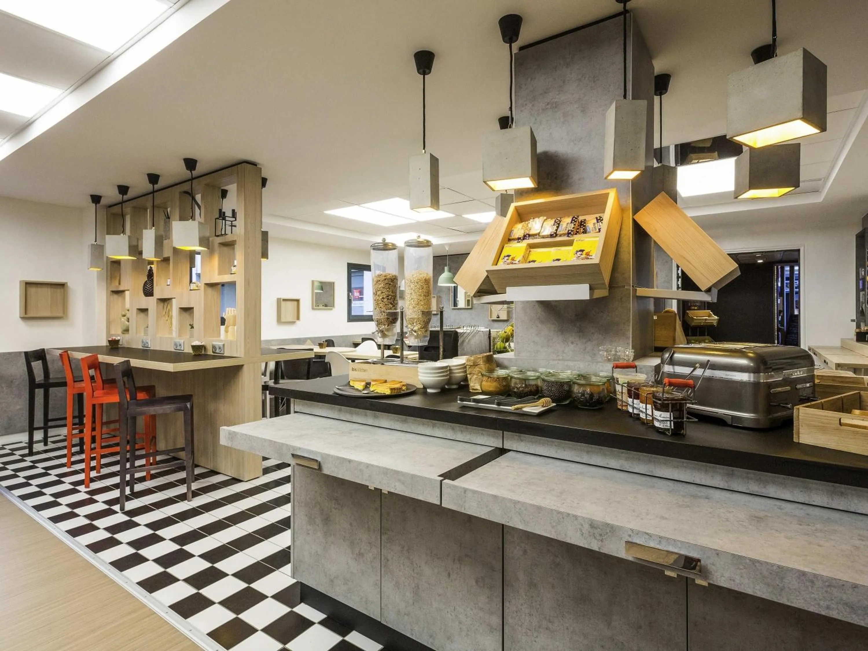 Property building in ibis Bordeaux Centre - Gare Saint-Jean