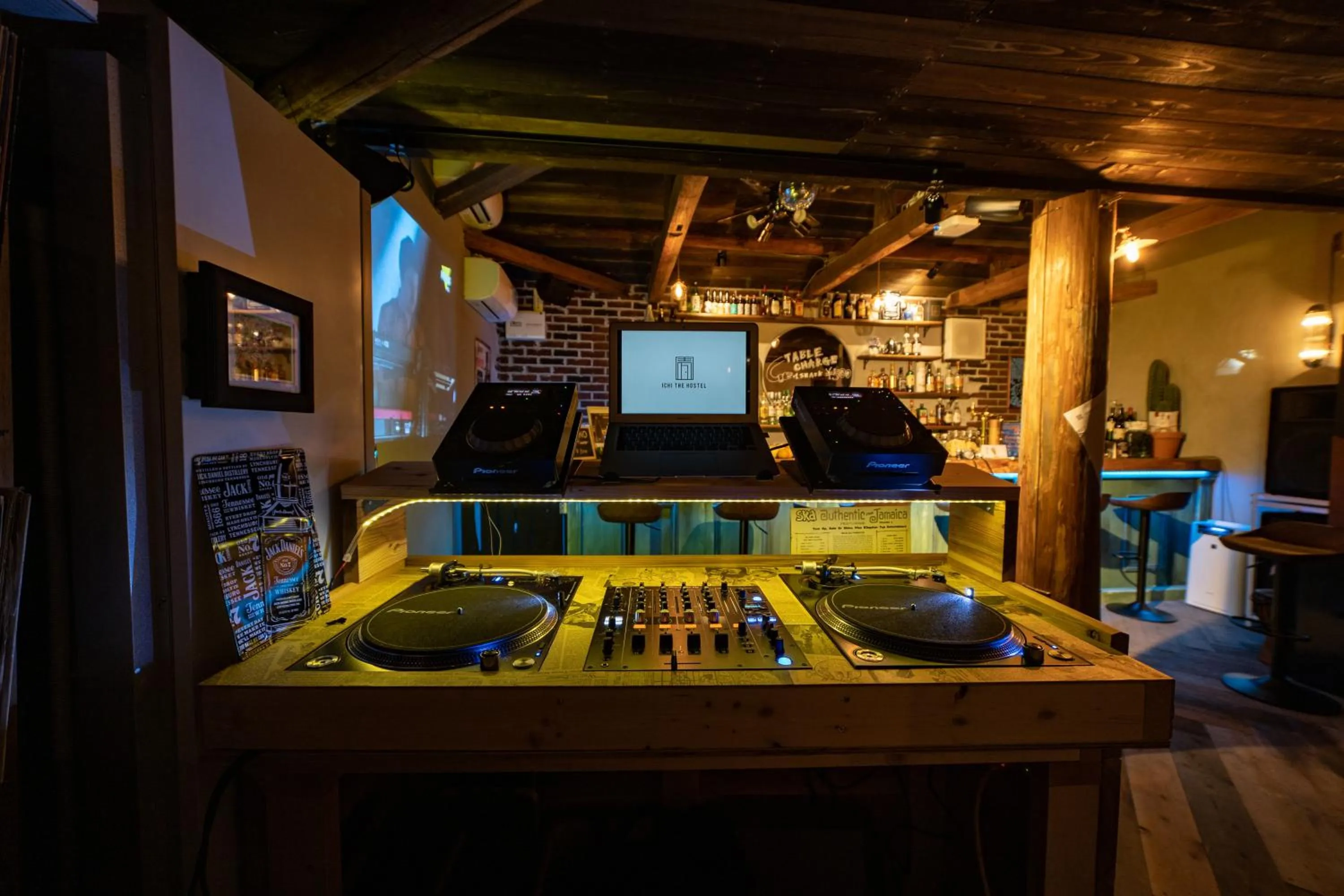 Lounge or bar in Ichi The Hostel