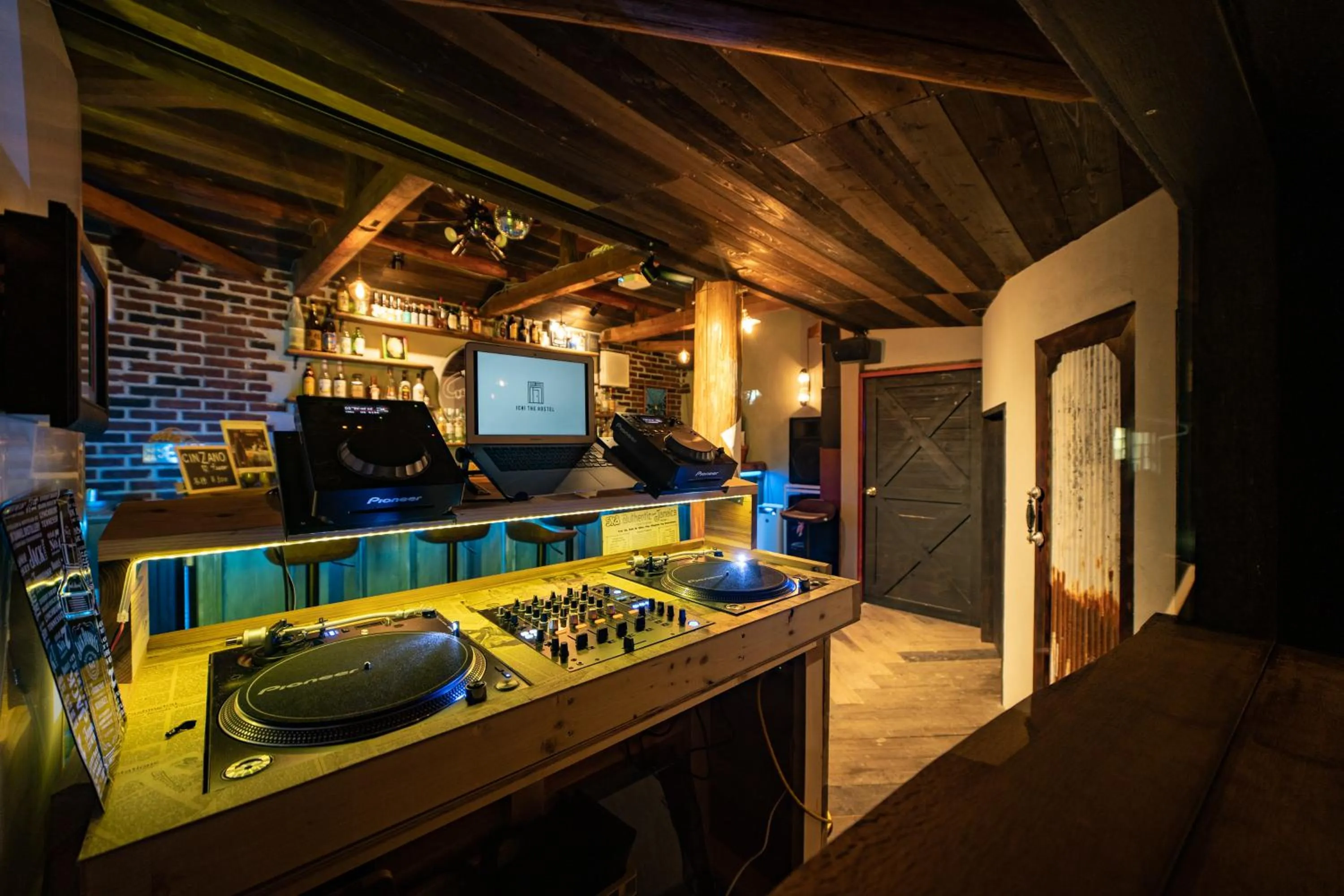 Lounge or bar in Ichi The Hostel