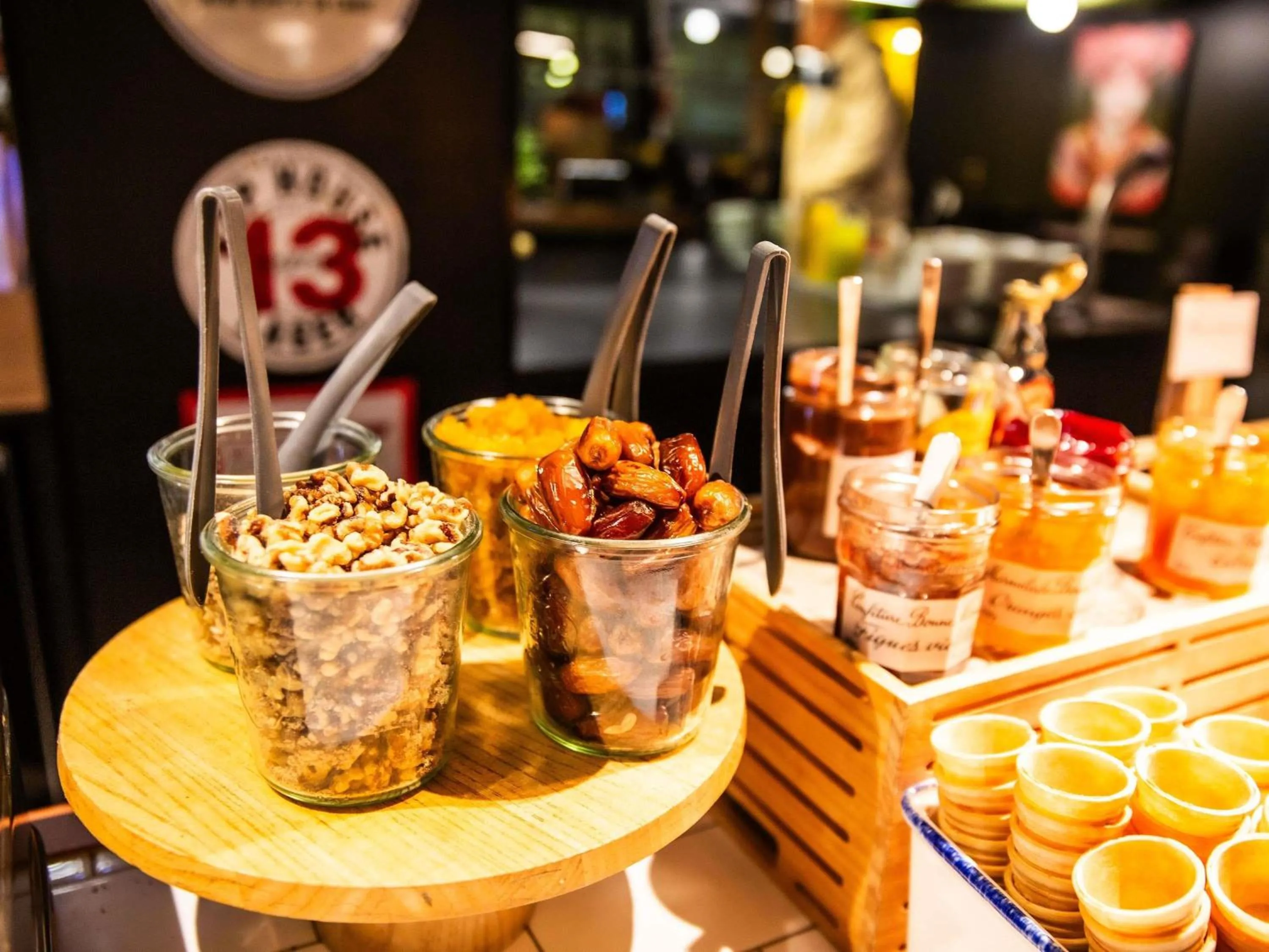 Breakfast in ibis Paris Bercy Village