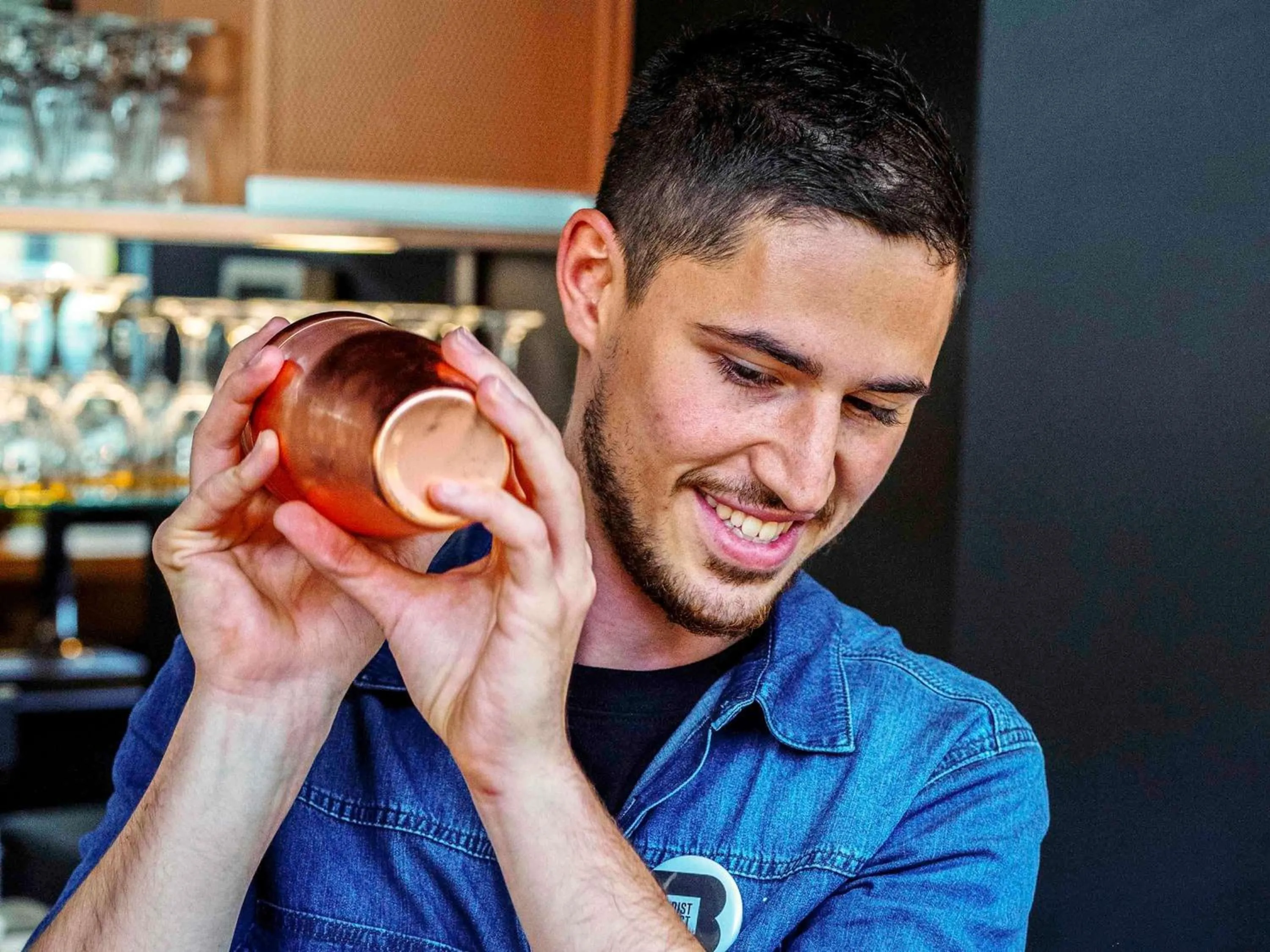 Lounge or bar in ibis Paris Bercy Village