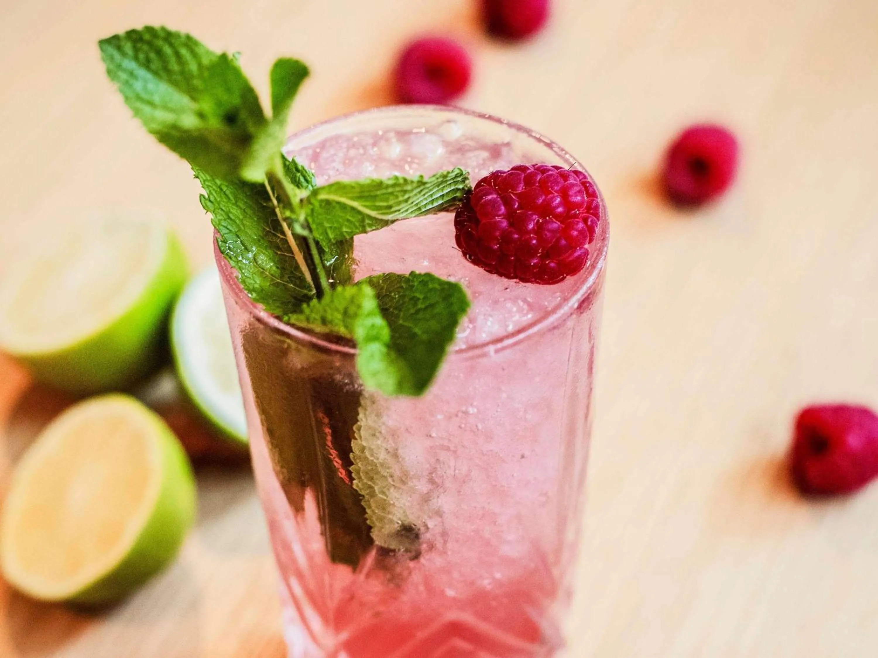 Lounge or bar in ibis Paris Bercy Village