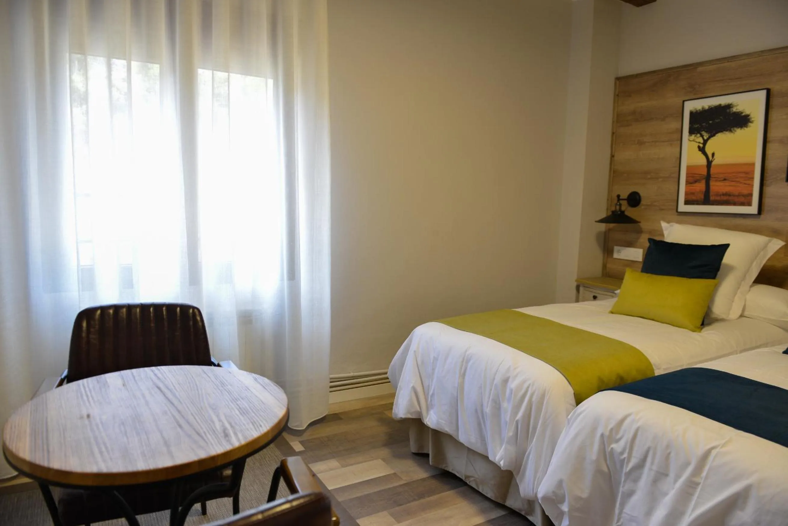 Photo of the whole room, Bed in La casita de El Cuervo