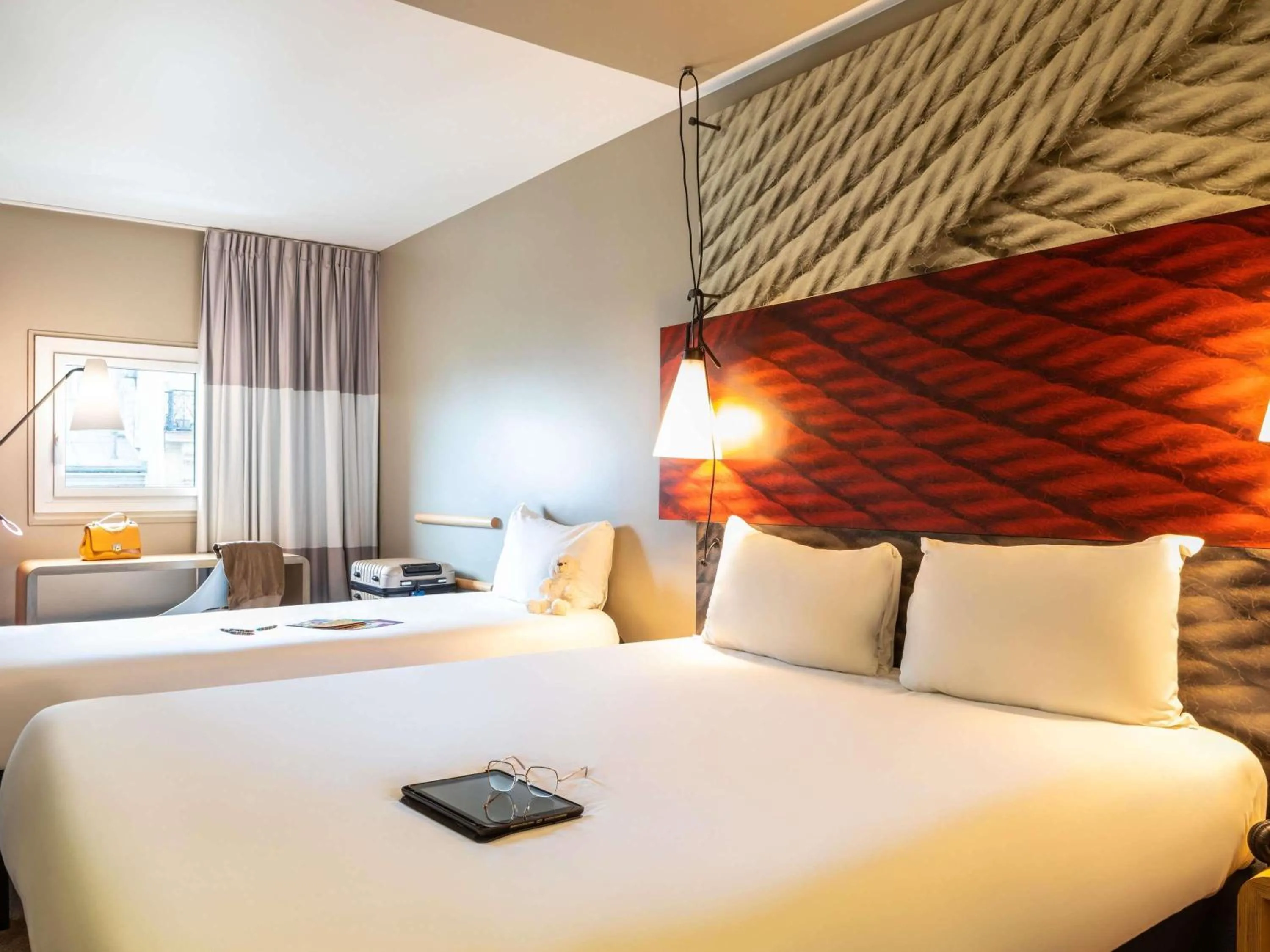 Bedroom, Bed in ibis Paris Gare du Nord La Fayette