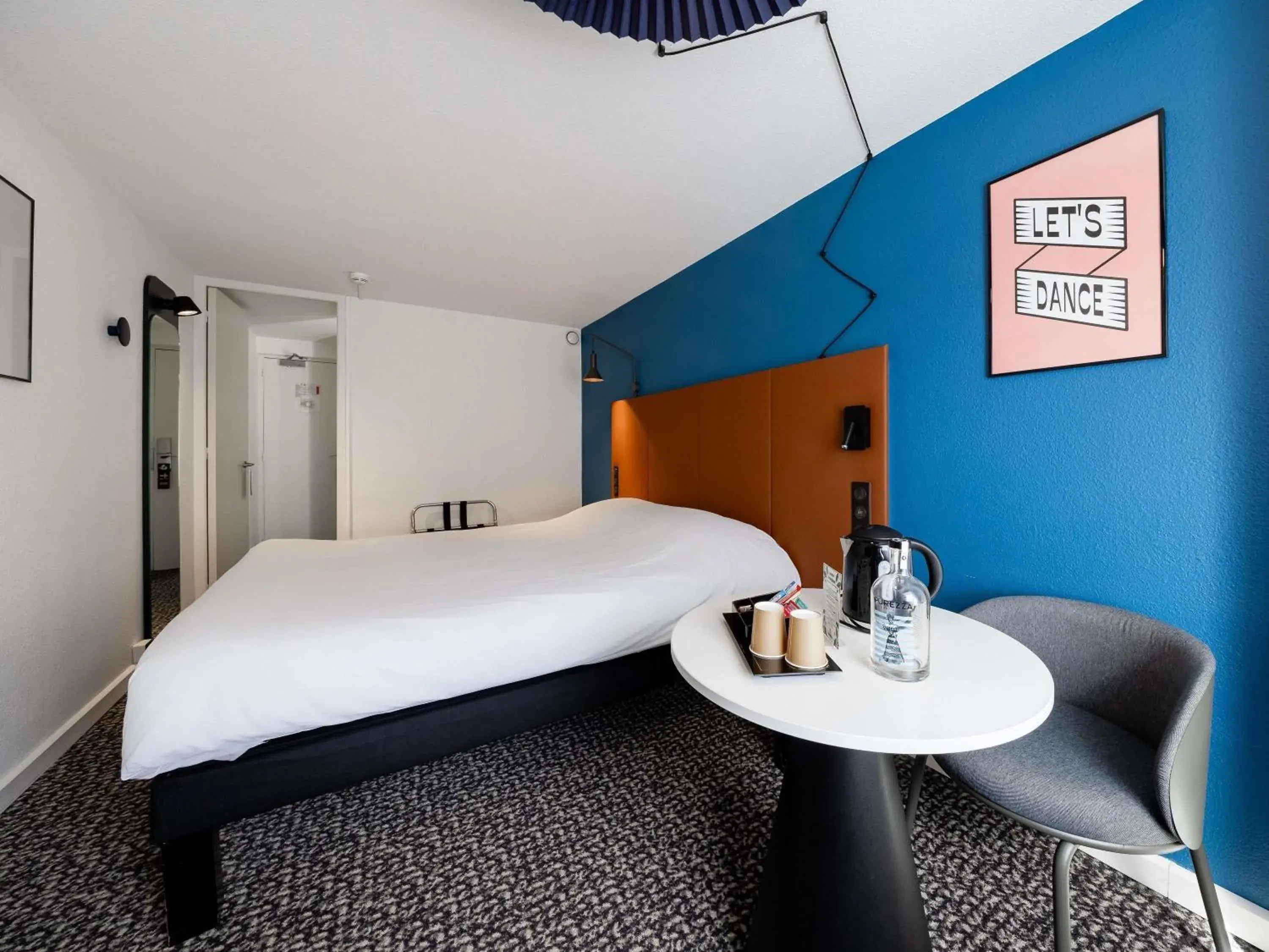 Superior Double Room in ibis Bordeaux Centre Meriadeck Superior Double Room in ibis Bordeaux Centre Meriadeck