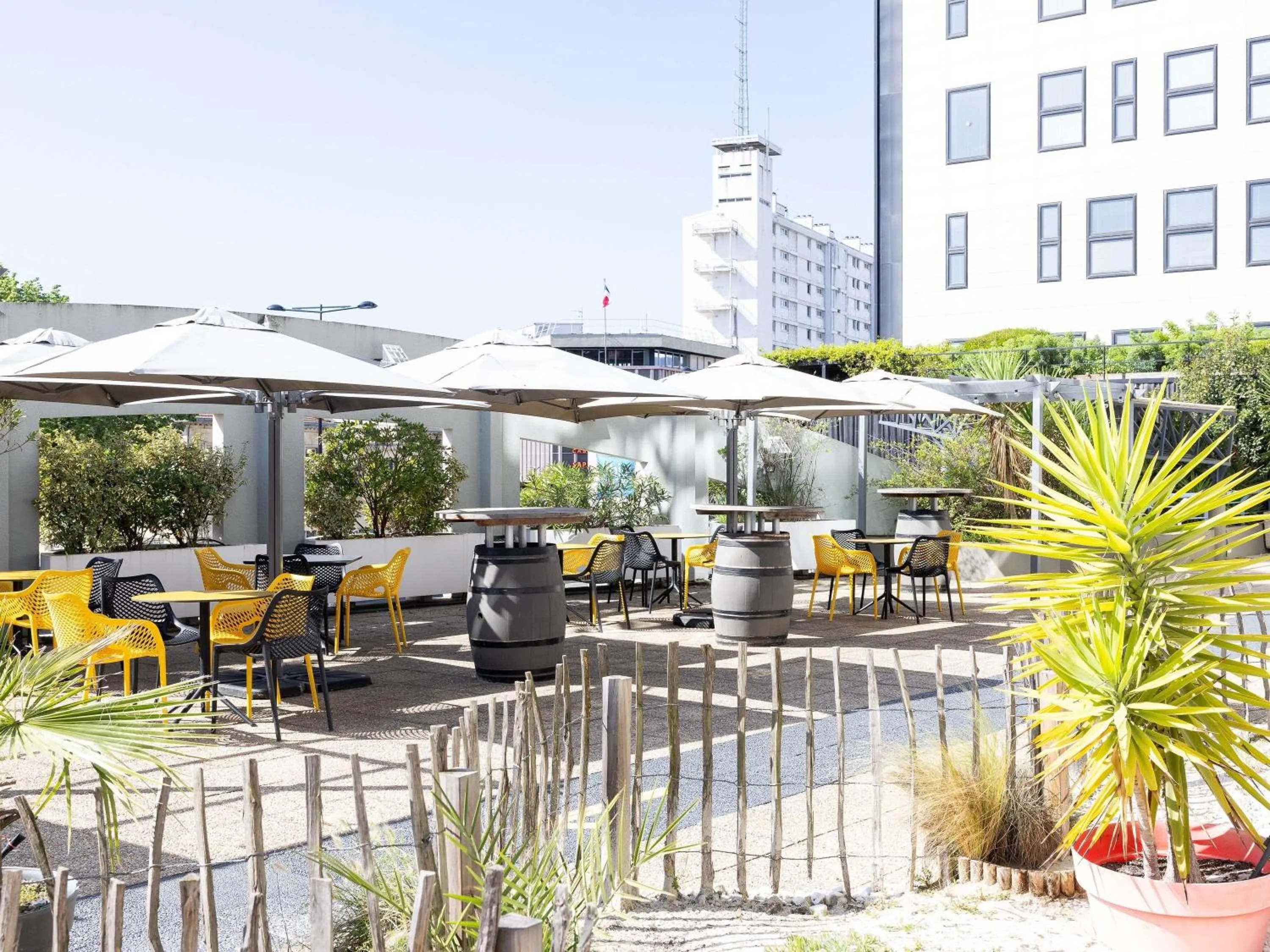 Lounge or bar in ibis Bordeaux Centre Meriadeck