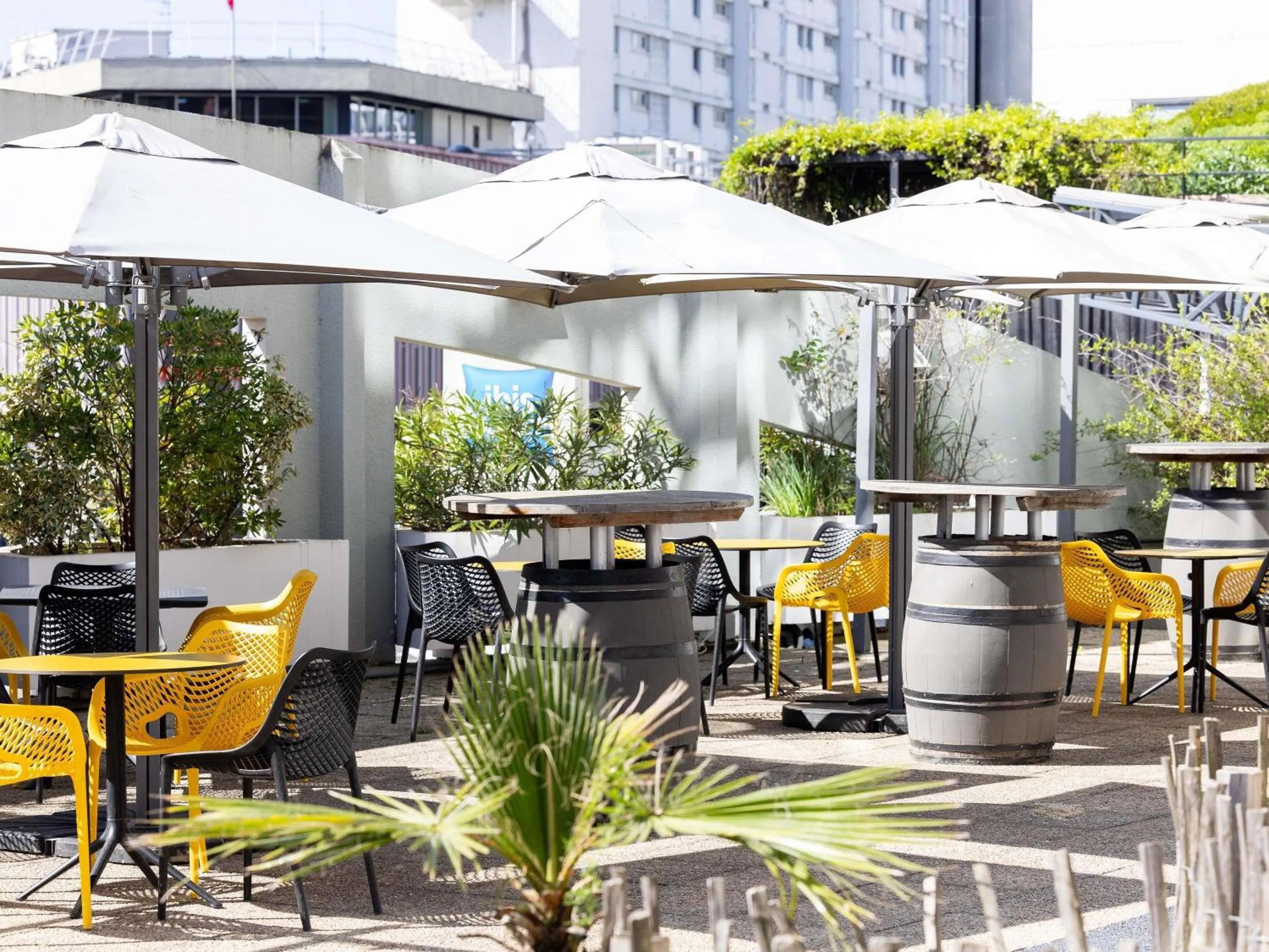 Lounge or bar in ibis Bordeaux Centre Meriadeck