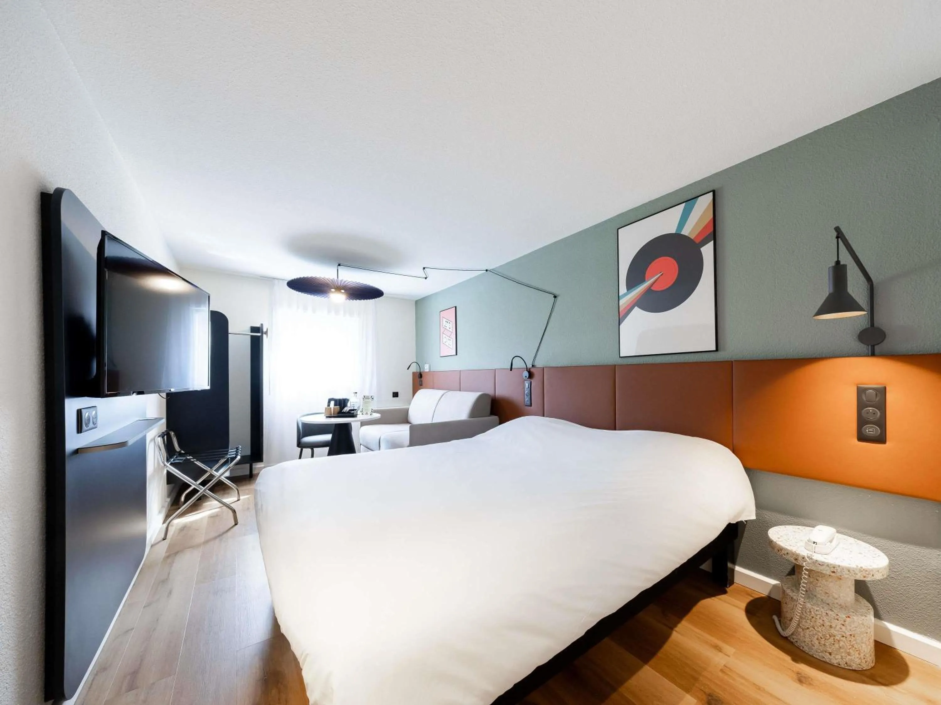 Bedroom, Bed in ibis Bordeaux Centre Meriadeck