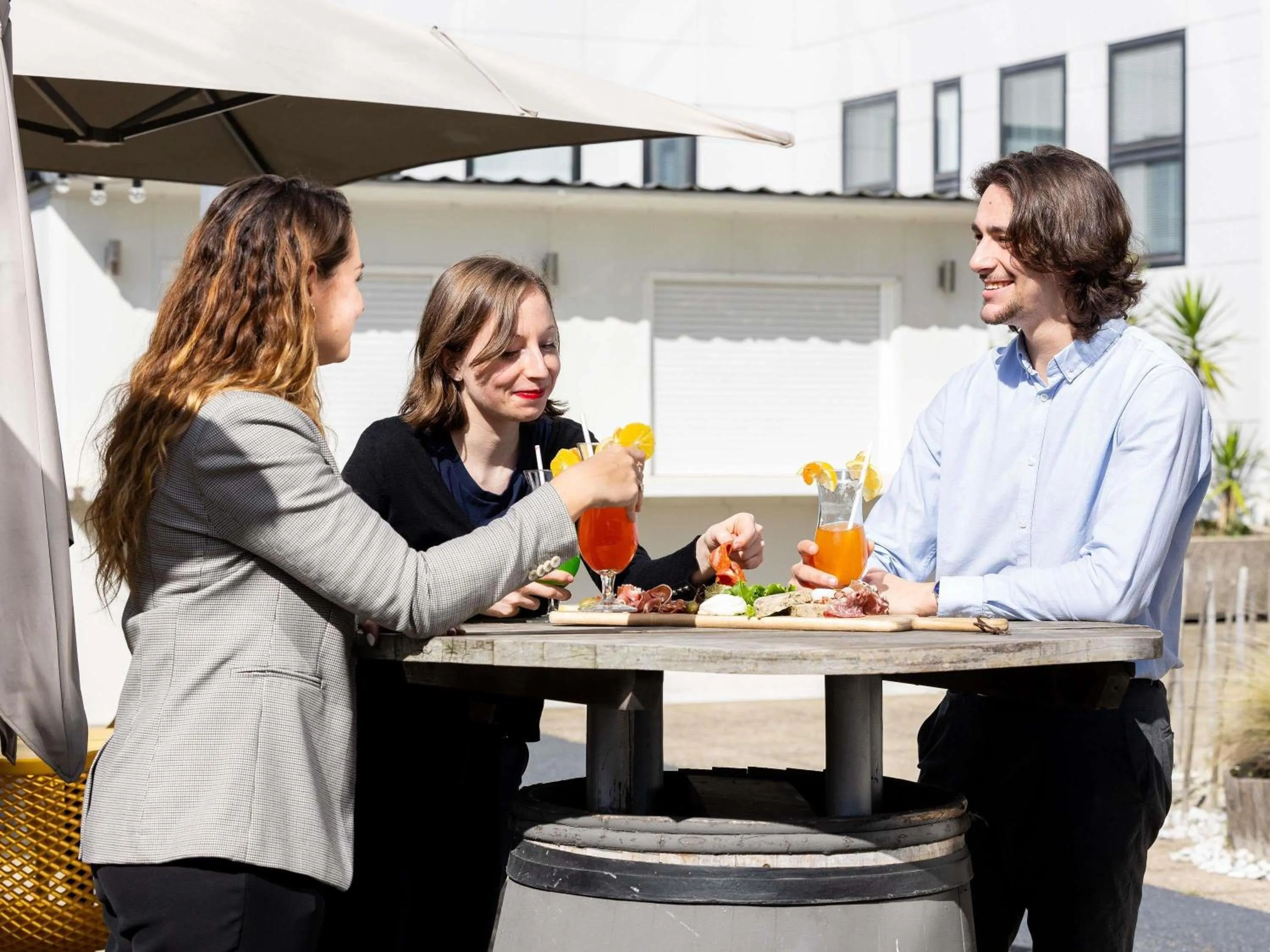Lounge or bar in ibis Bordeaux Centre Meriadeck