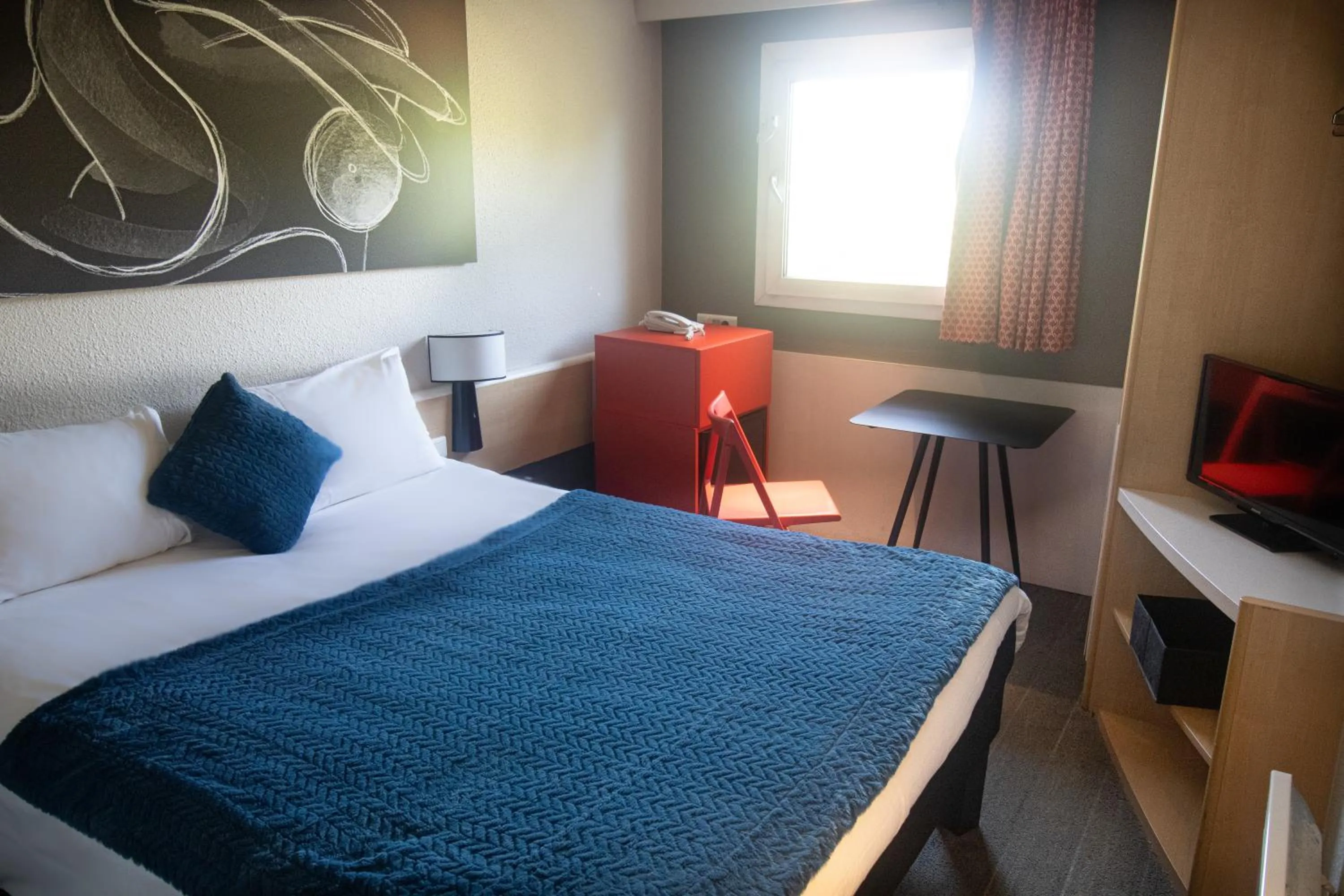 Bedroom, Bed in Ibis Paris Nord Villepinte Parc des Expositions